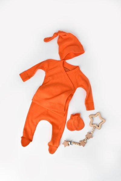 4 Stk Set, Hose, T-shirt, Mütze, Fausthandschuhe Unisex Orange 56 von BabyCosy Organic