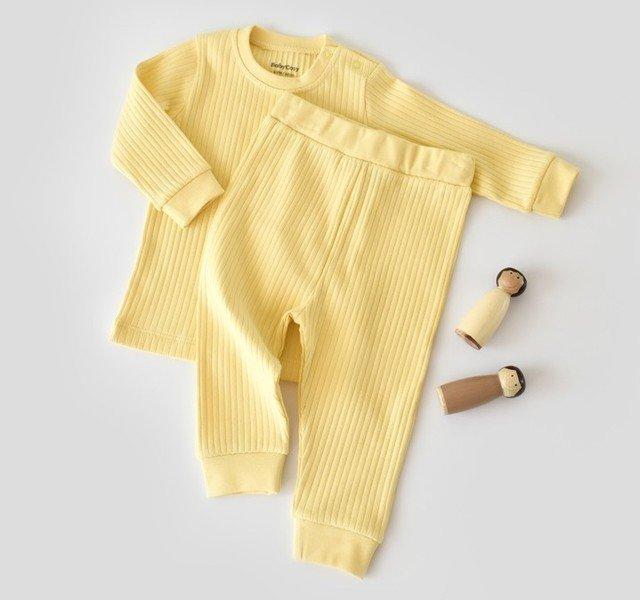 Set: Hose & T-shirt Langarm Unisex Gelb Pastel 62 von BabyCosy Organic