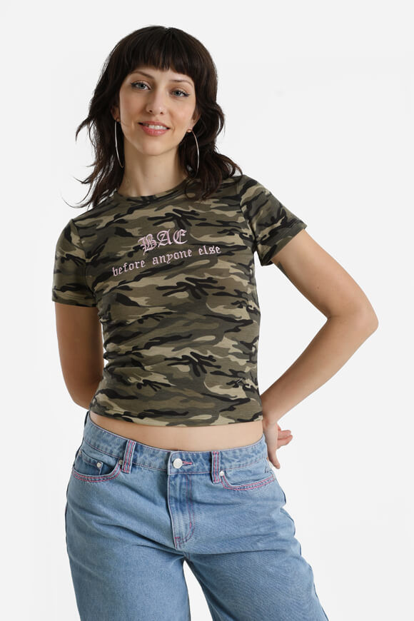 Bae T-Shirt | Grün Camouflage | Damen | S Bae T-Shirt | Grün Camouflage | Damen | S von Bae