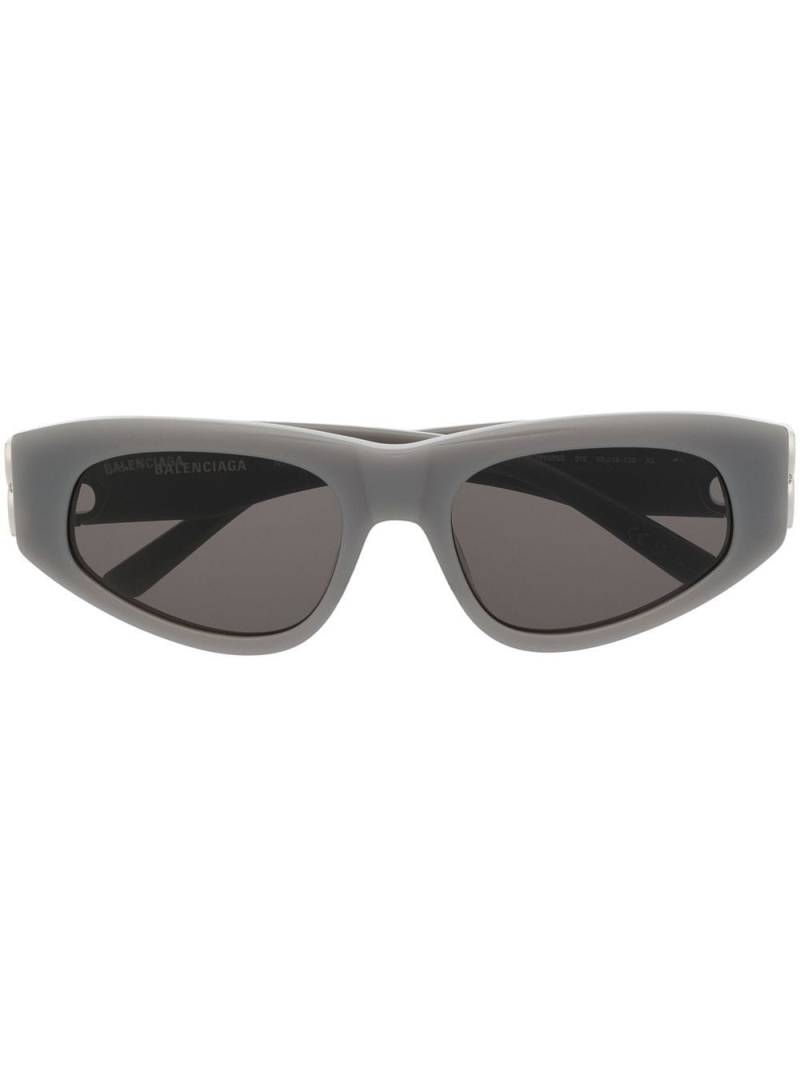 Balenciaga Eyewear logo-plaque biker sunglasses - Grey von Balenciaga Eyewear