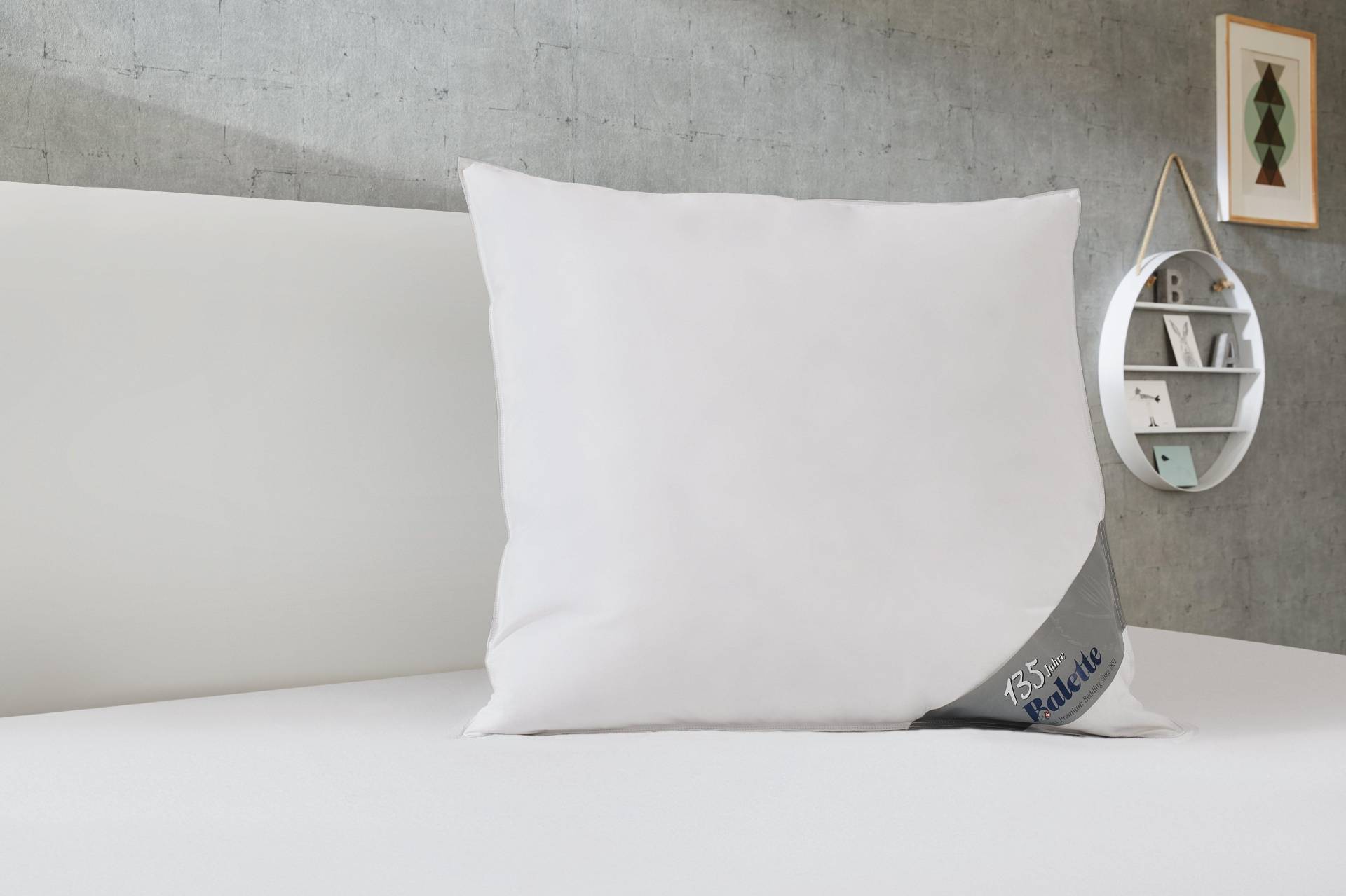 Balette Federkopfkissen »Kopfkissen/-pfulmen Sofia«, Füllung: neue reine Entenfederchen weiss, Bezug: 100% Baumwolle, (1 St.) Balette Federkopfkissen »Kopfkissen/-pfulmen Sofia«, Füllung: neue reine Entenfederchen weiss, Bezug: 100% Baumwolle, (1 St.) von Balette