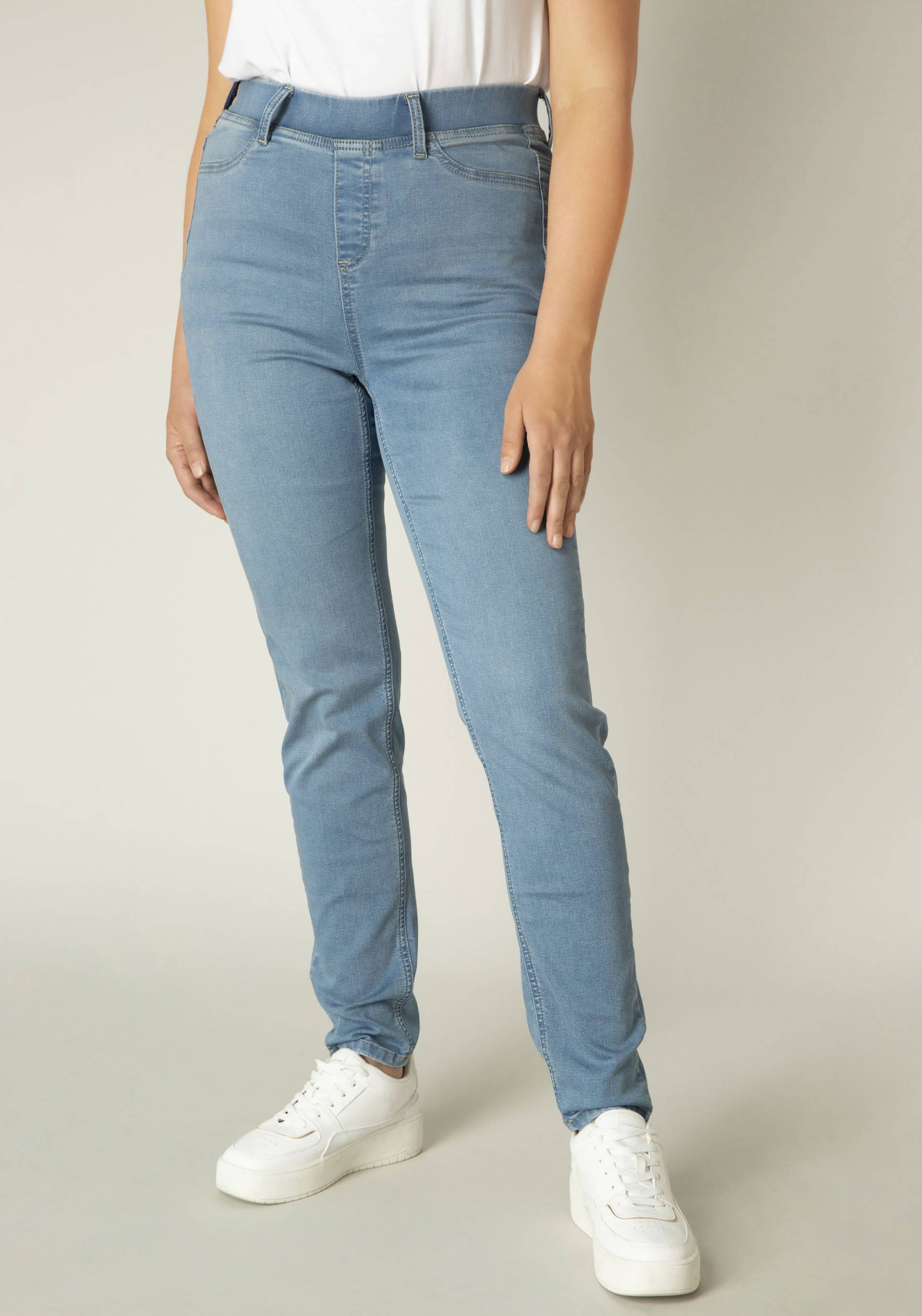 Base Level Curvy Jeansjeggings »TESSA«, mit angedeuteten Eingrifftaschen und Stretchanteil Base Level Curvy Jeansjeggings »TESSA«, mit angedeuteten Eingrifftaschen und Stretchanteil von Base Level Curvy