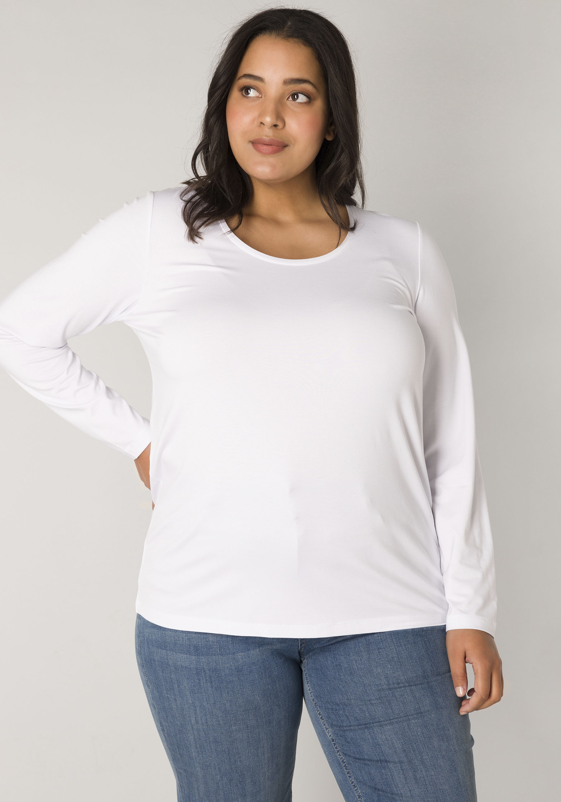 Base Level Curvy Langarmshirt, mit Rundhalsausschnitt Base Level Curvy Langarmshirt, mit Rundhalsausschnitt von Base Level Curvy