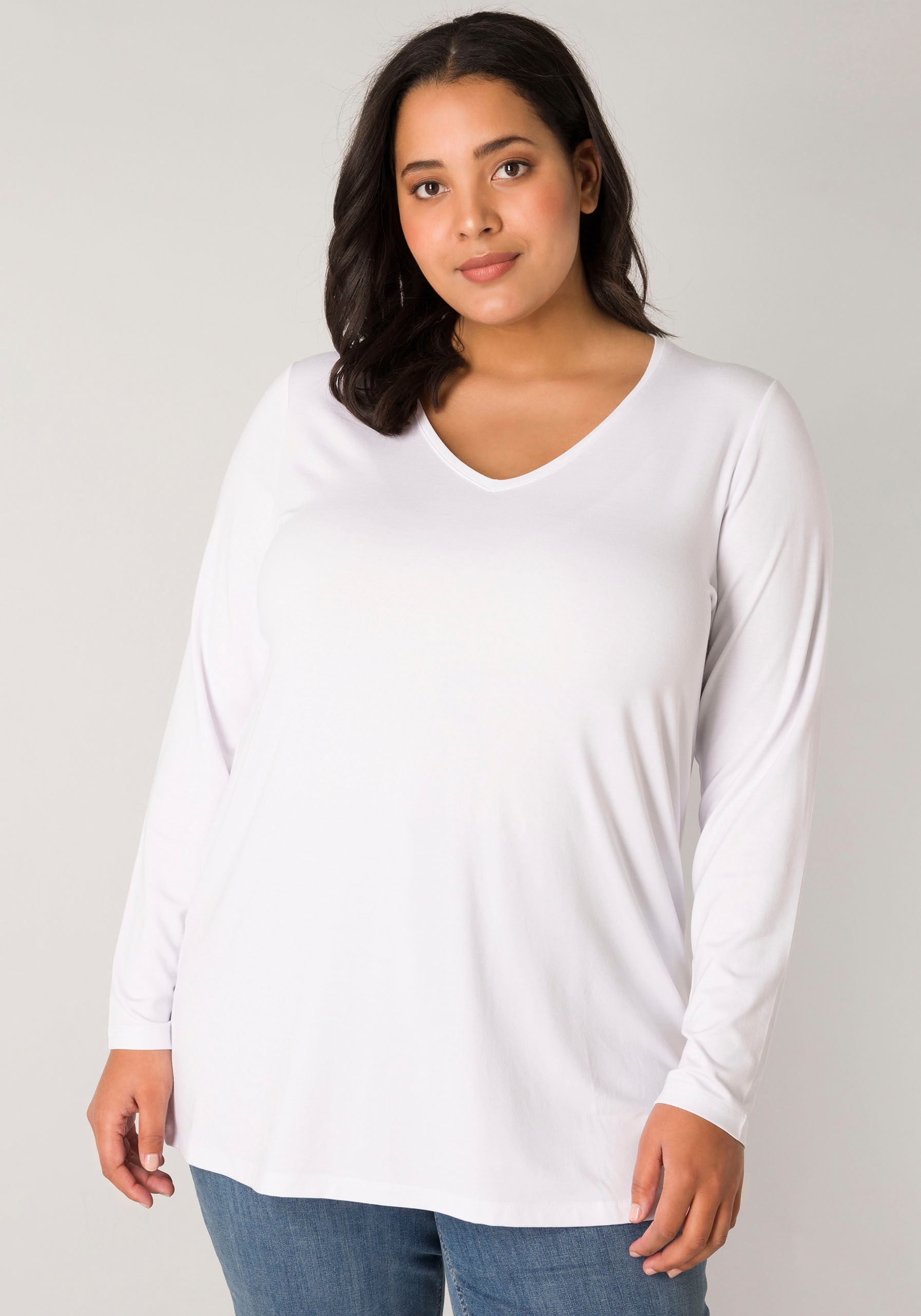 Base Level Curvy Langarmshirt, mit V-Ausschnitt Base Level Curvy Langarmshirt, mit V-Ausschnitt von Base Level Curvy