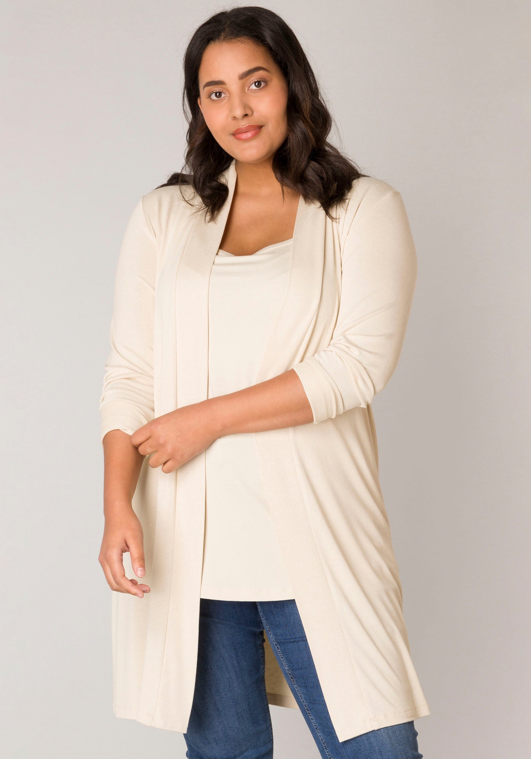 Base Level Curvy Longstrickjacke von Base Level Curvy