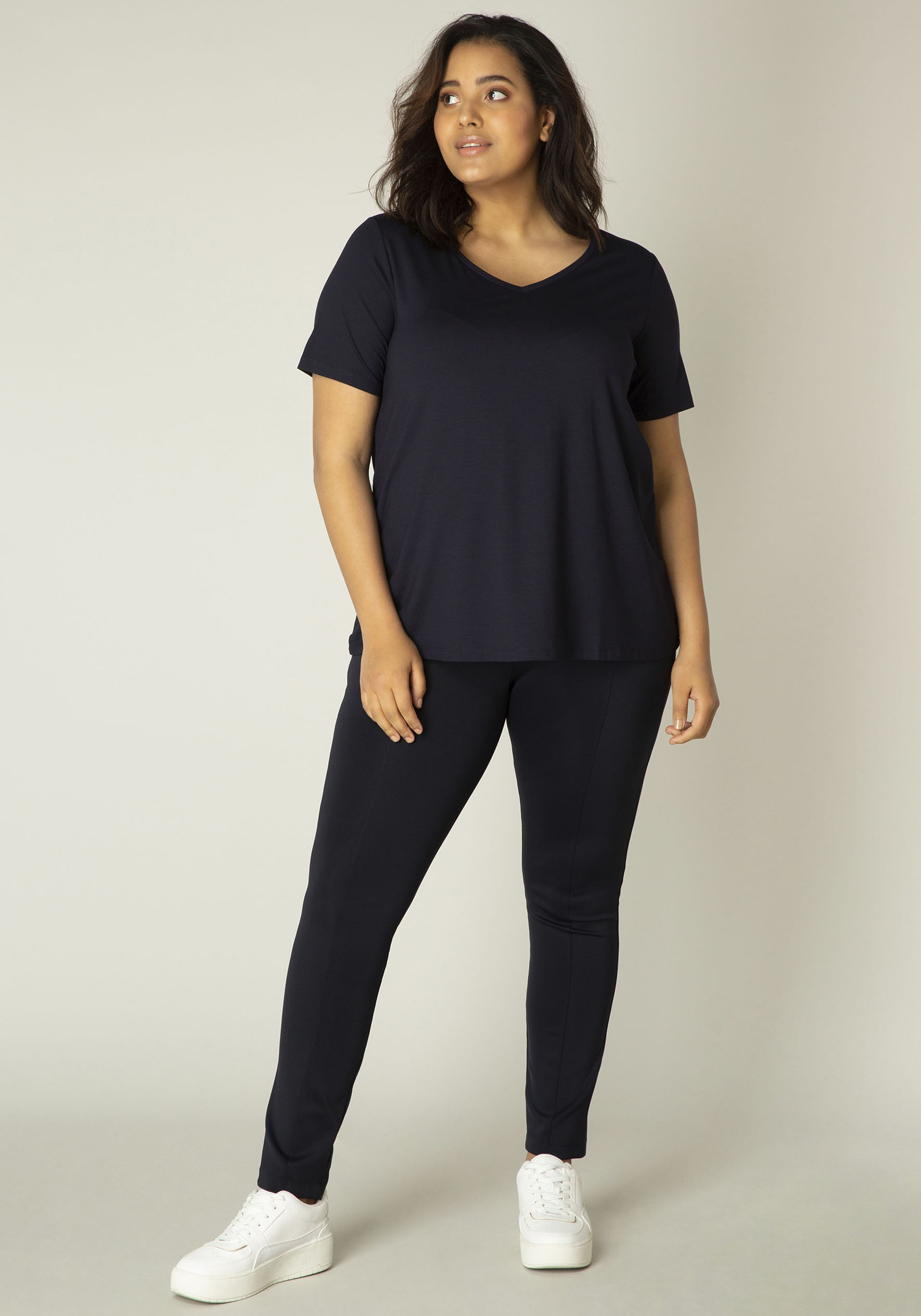 Base Level Curvy T-Shirt »Alba« von Base Level Curvy