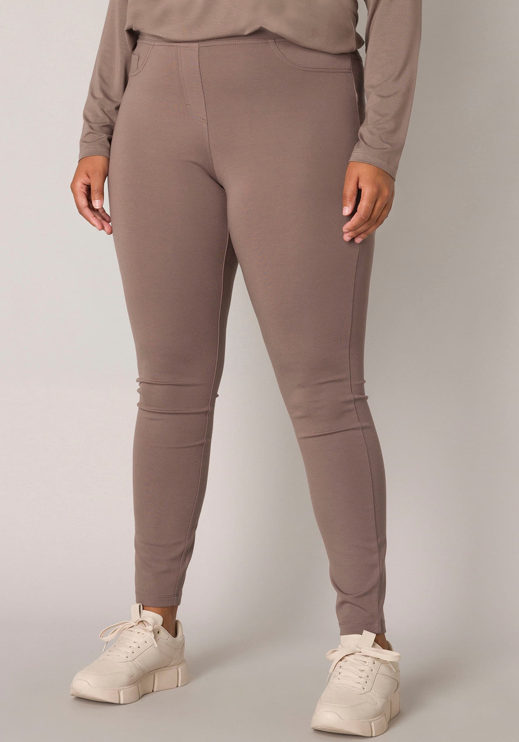 Base Level Curvy Treggings, mit elastischem Bund Base Level Curvy Treggings, mit elastischem Bund von Base Level Curvy