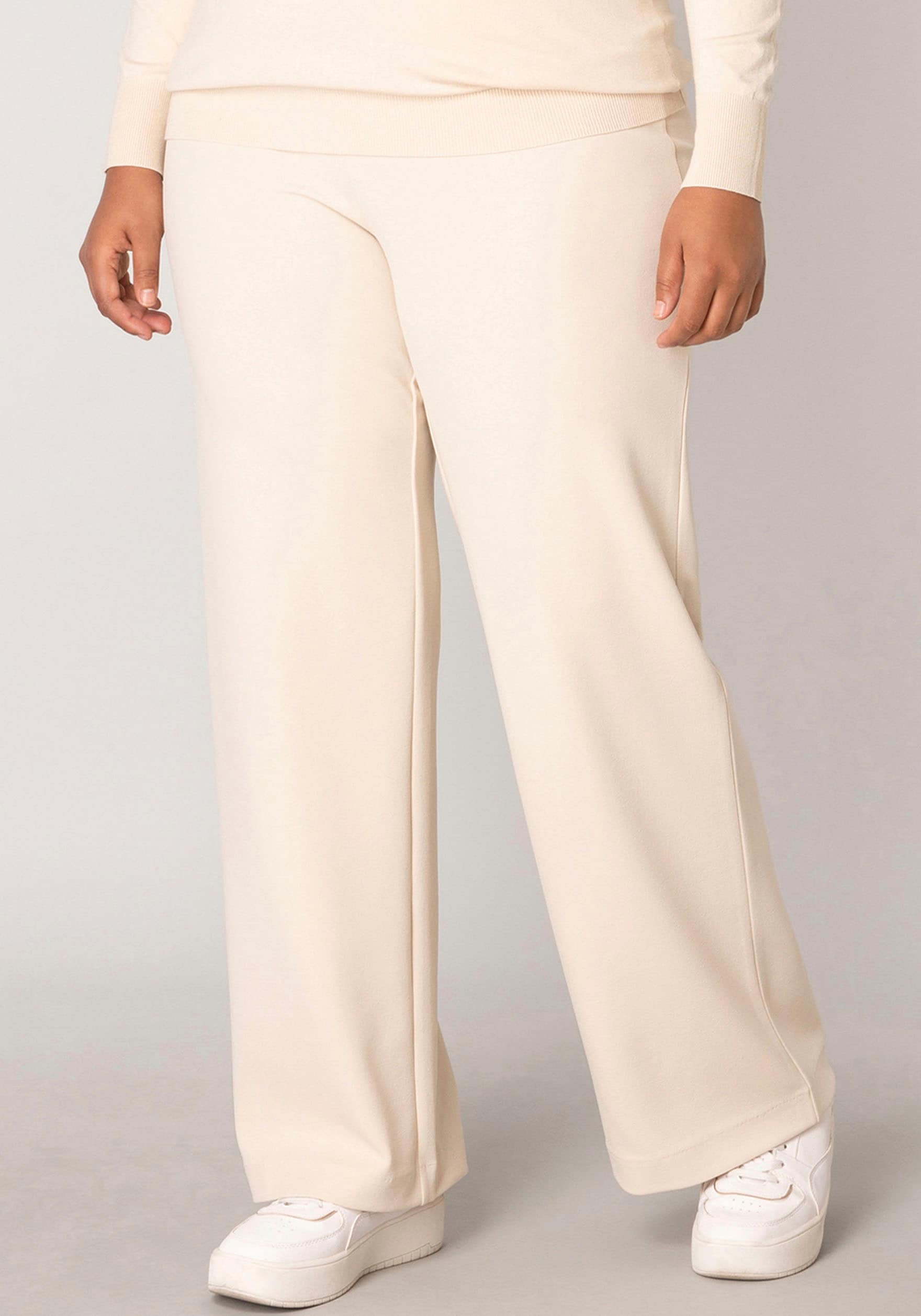 Base Level Curvy Treggings »Arah«, mit elastischem Bund Base Level Curvy Treggings »Arah«, mit elastischem Bund von Base Level Curvy