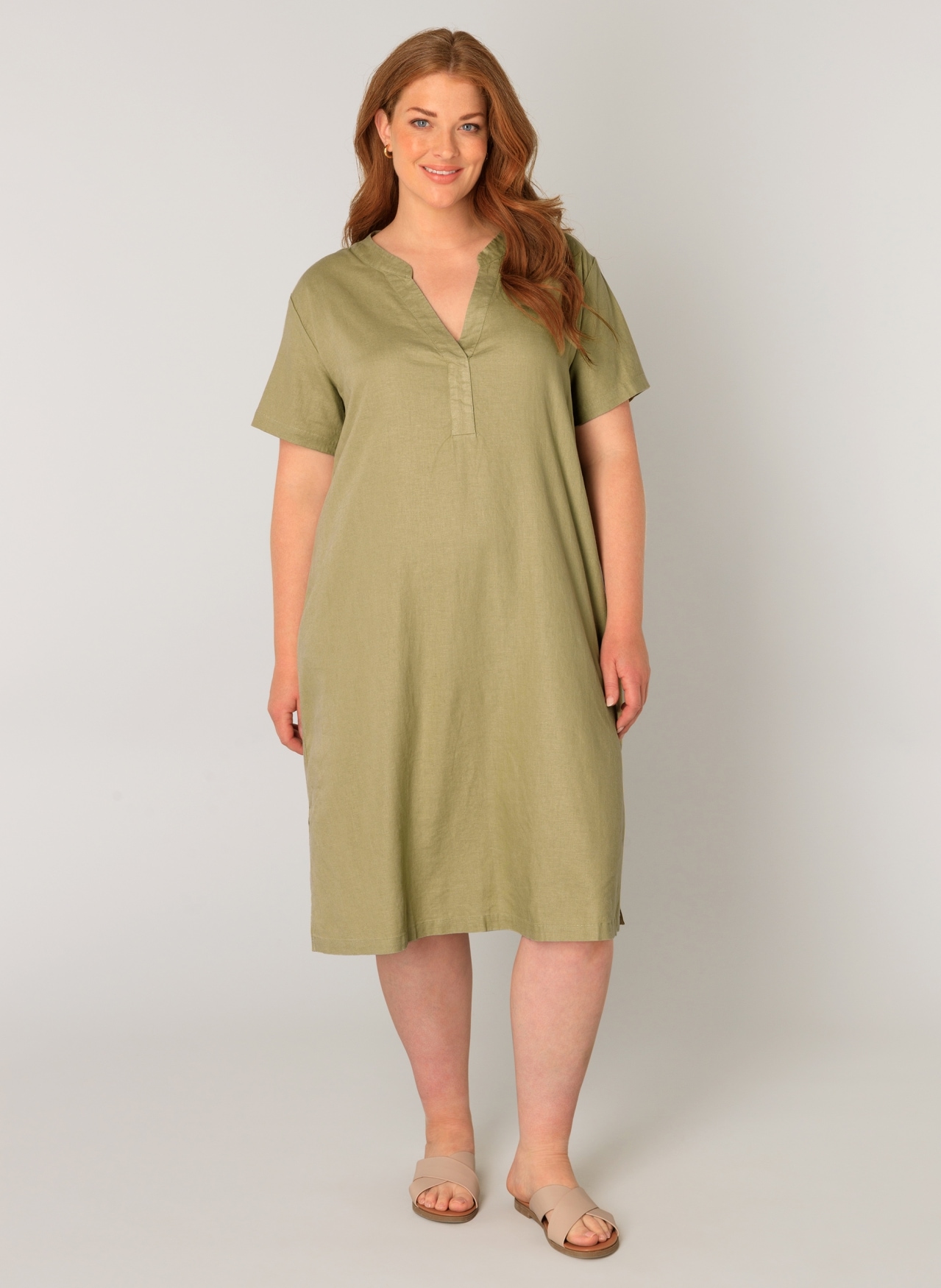 Base Level Curvy Tunikakleid »Yacinthe«, mit Leinen Base Level Curvy Tunikakleid »Yacinthe«, mit Leinen von Base Level Curvy