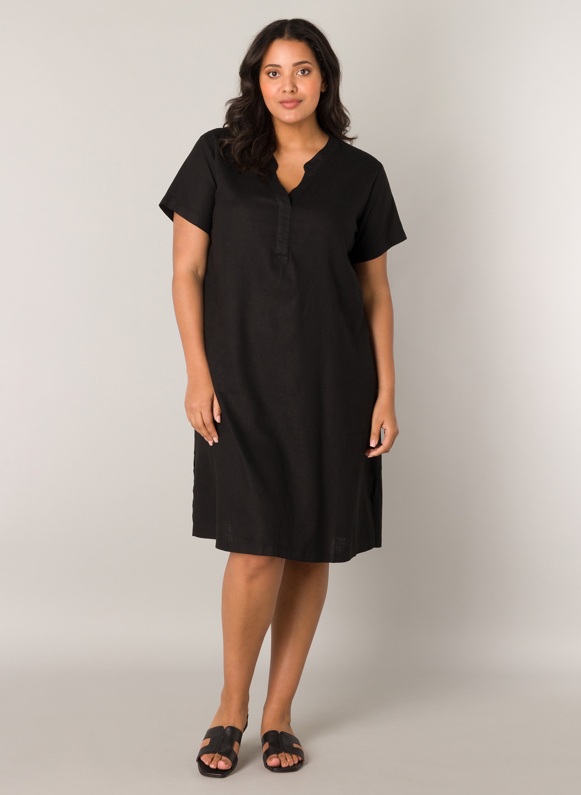 Base Level Curvy Tunikakleid »Yacinthe«, mit Leinen Base Level Curvy Tunikakleid »Yacinthe«, mit Leinen von Base Level Curvy