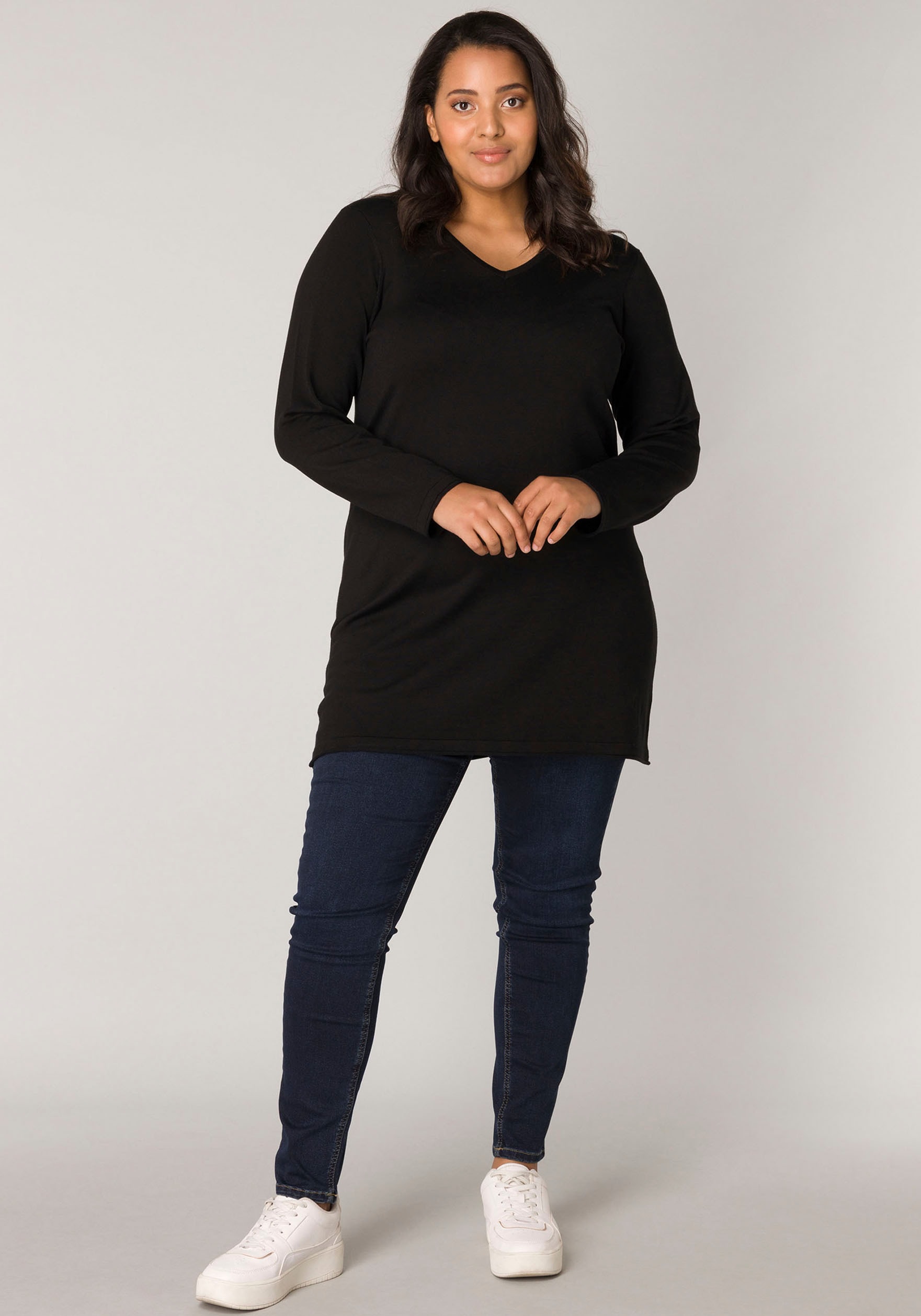 Base Level Curvy V-Ausschnitt-Pullover »BAS-ANINE-LONG«, Feinstrick-Qualität Base Level Curvy V-Ausschnitt-Pullover »BAS-ANINE-LONG«, Feinstrick-Qualität von Base Level Curvy