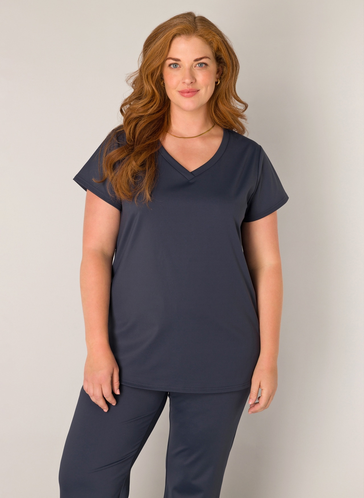 Base Level Curvy V-Shirt »Lilly«, mit Stretch Base Level Curvy V-Shirt »Lilly«, mit Stretch von Base Level Curvy