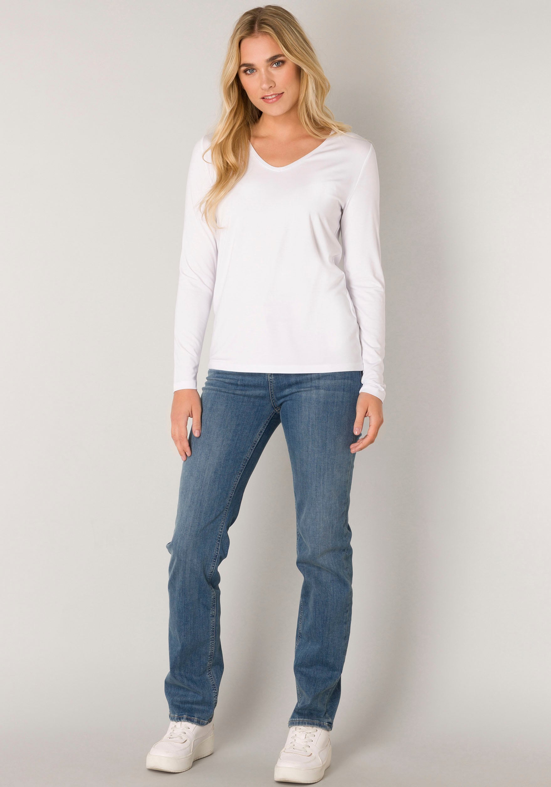Base Level Langarmshirt, mit V-Ausschnitt Base Level Langarmshirt, mit V-Ausschnitt von Base Level