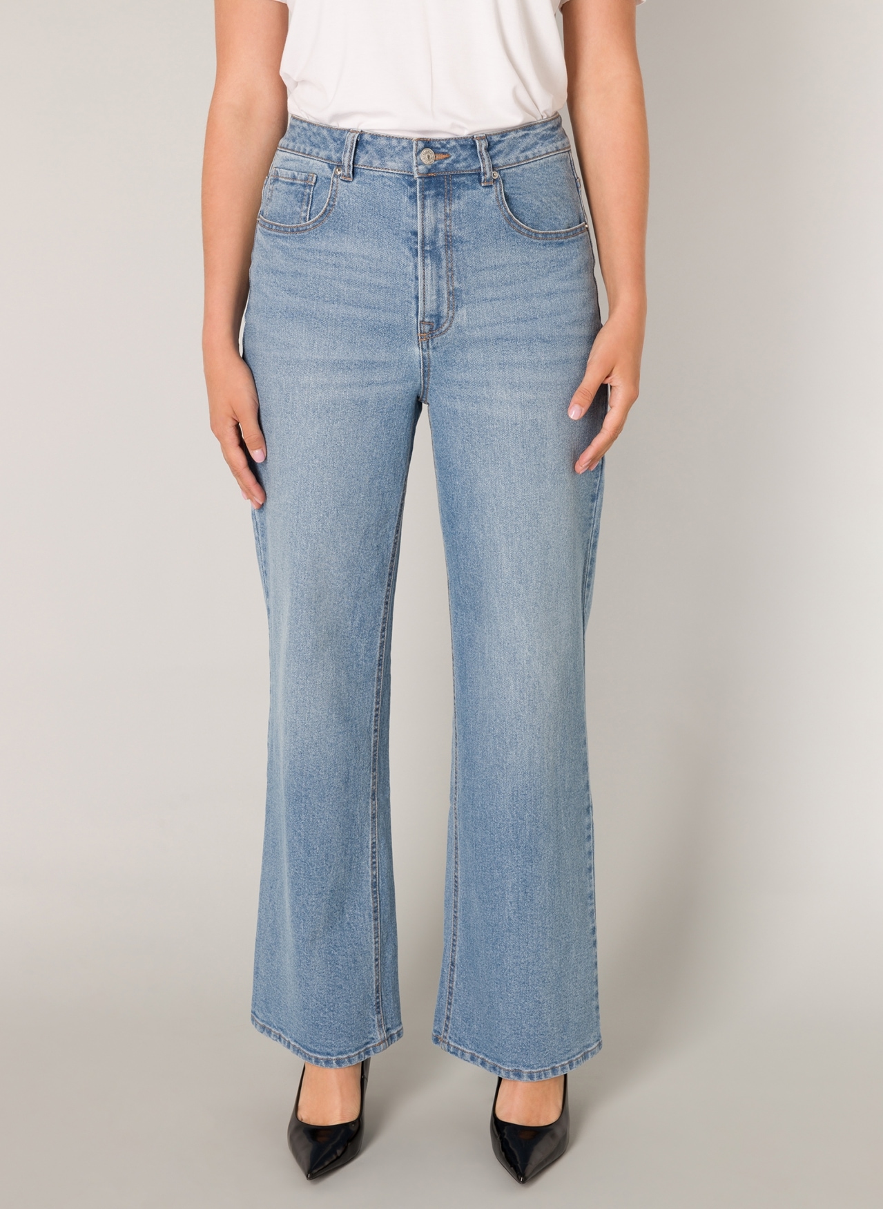 Base Level Weite Jeans »Amy«, mit Waschung Base Level Weite Jeans »Amy«, mit Waschung von Base Level