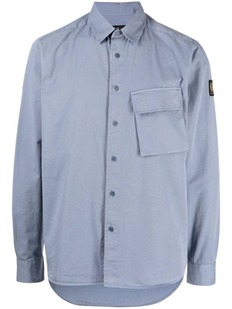 Belstaff logo-patch button-up cotton shirt - Blue von Belstaff