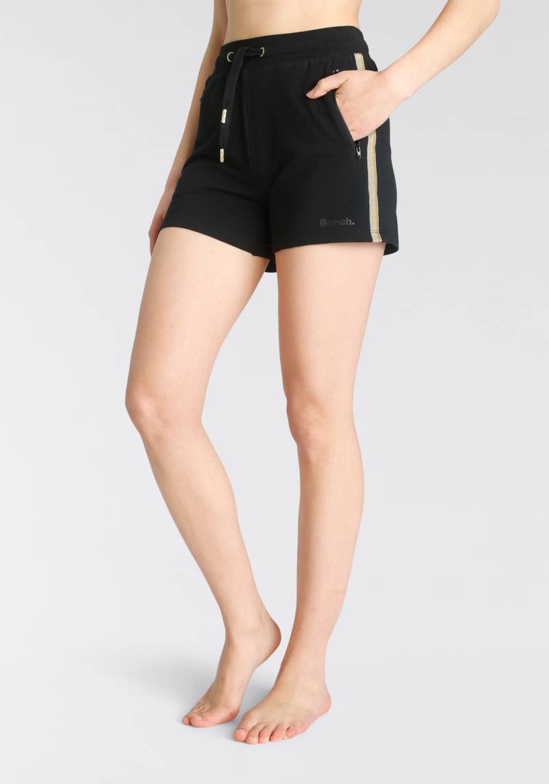 Bench. Loungewear Relaxshorts, (1 tlg.), mit Glitzer Streifen, Loungeanzug von Bench. Loungewear