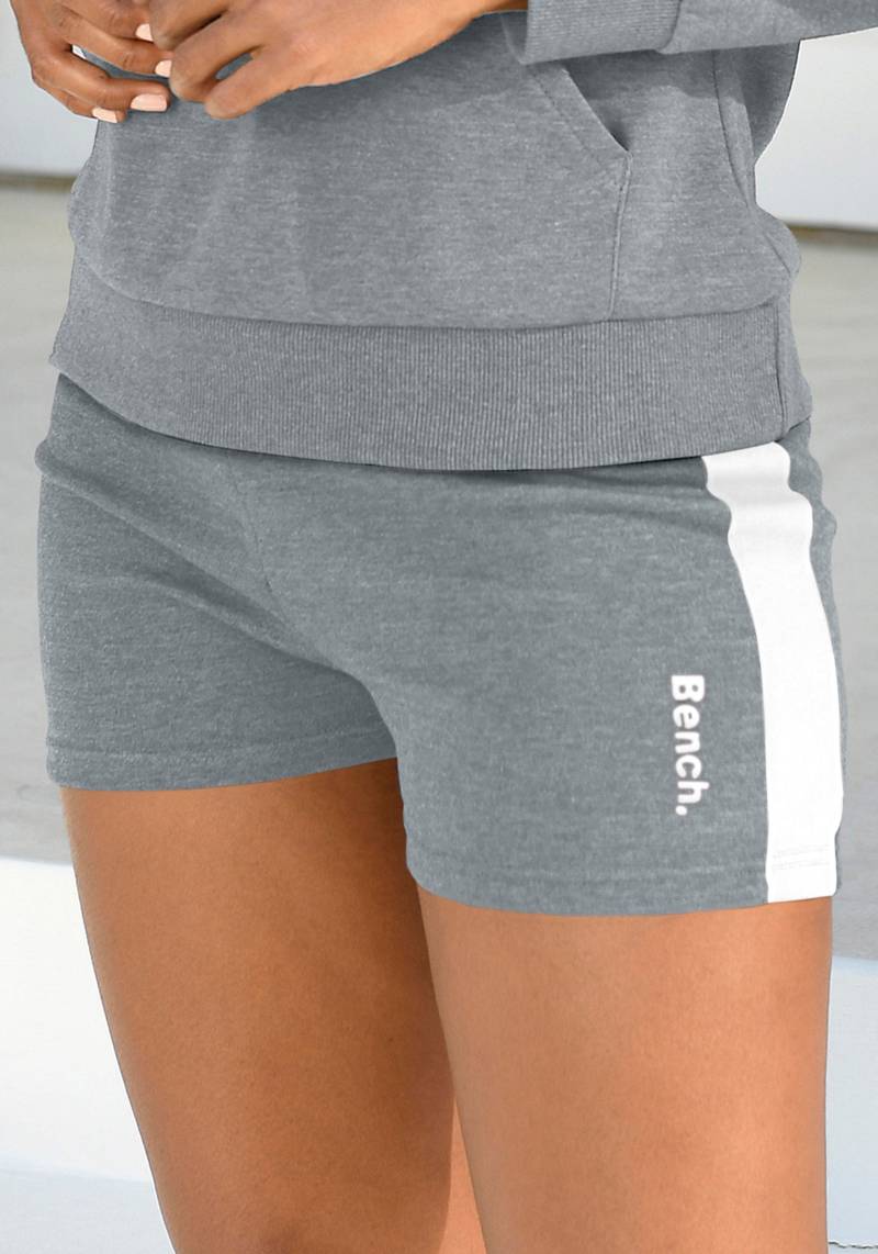 Bench. Loungewear Relaxshorts »-Kurze Hose« von Bench. Loungewear