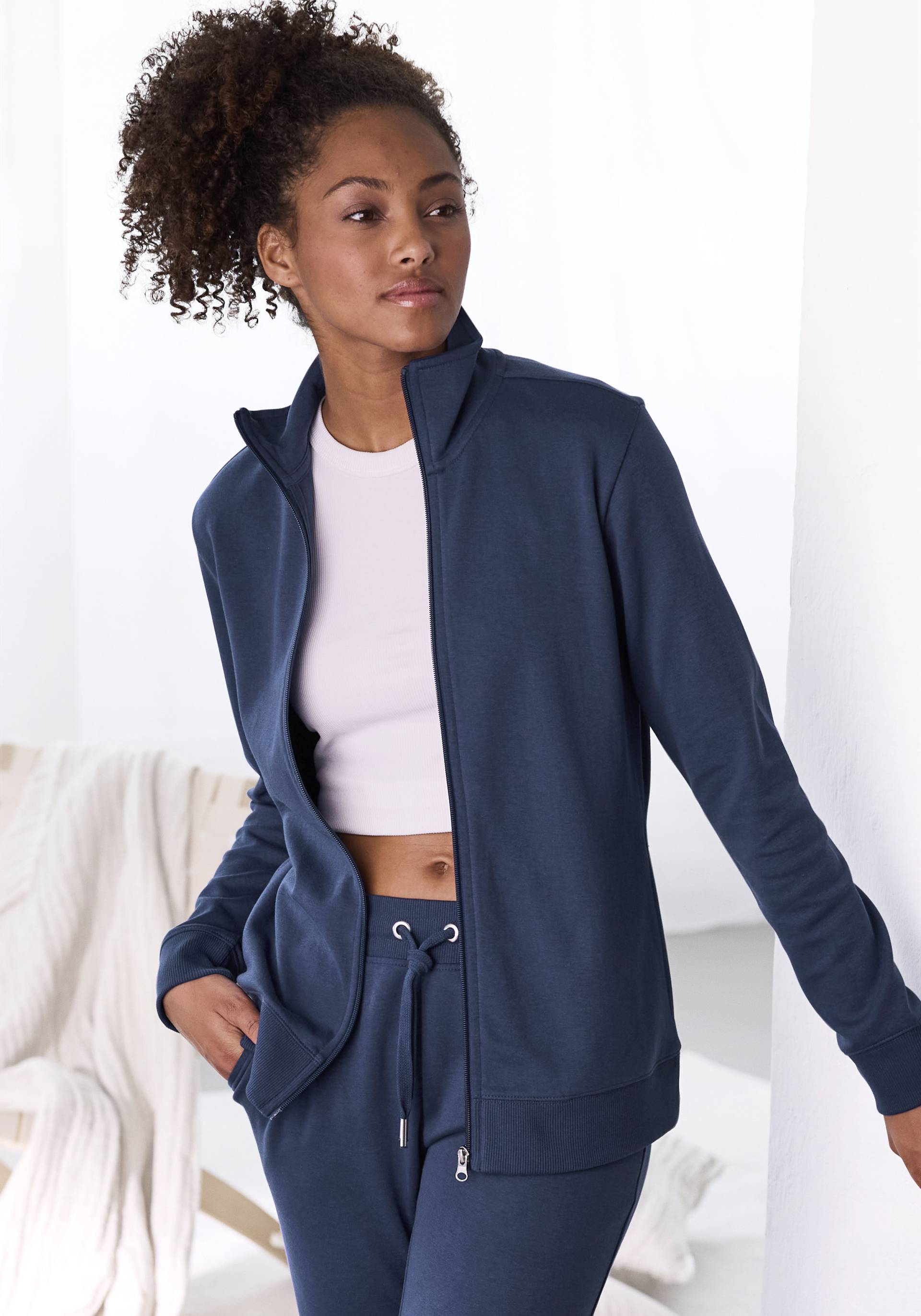 Bench. Loungewear Sweatjacke, (1 tlg.) von Bench. Loungewear