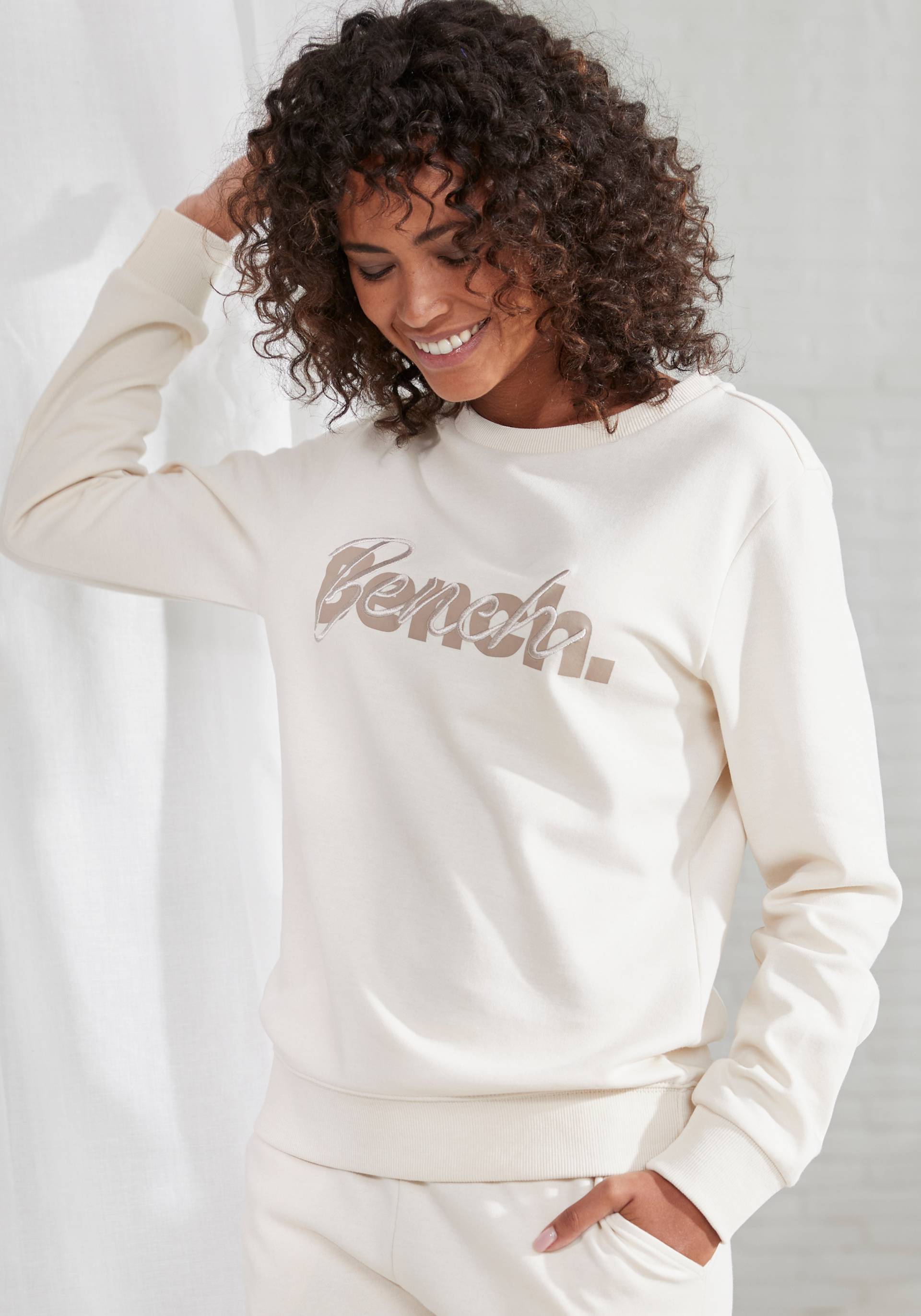 Bench. Loungewear Sweatshirt von Bench. Loungewear