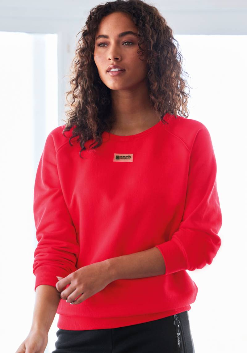 Bench. Loungewear Sweatshirt, mit kleinem Logo Detail von Bench. Loungewear
