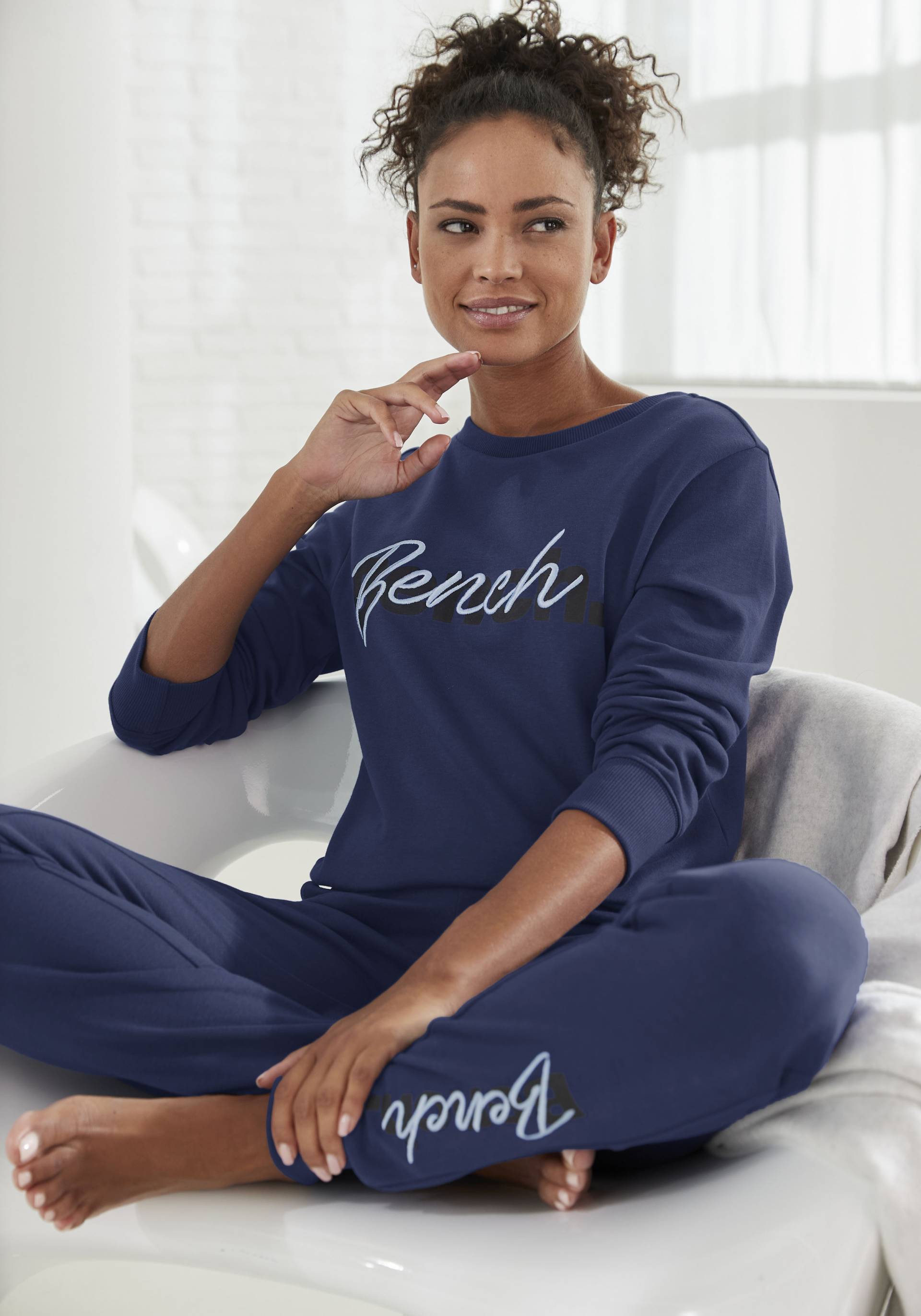 Bench. Loungewear Sweatshirt von Bench. Loungewear