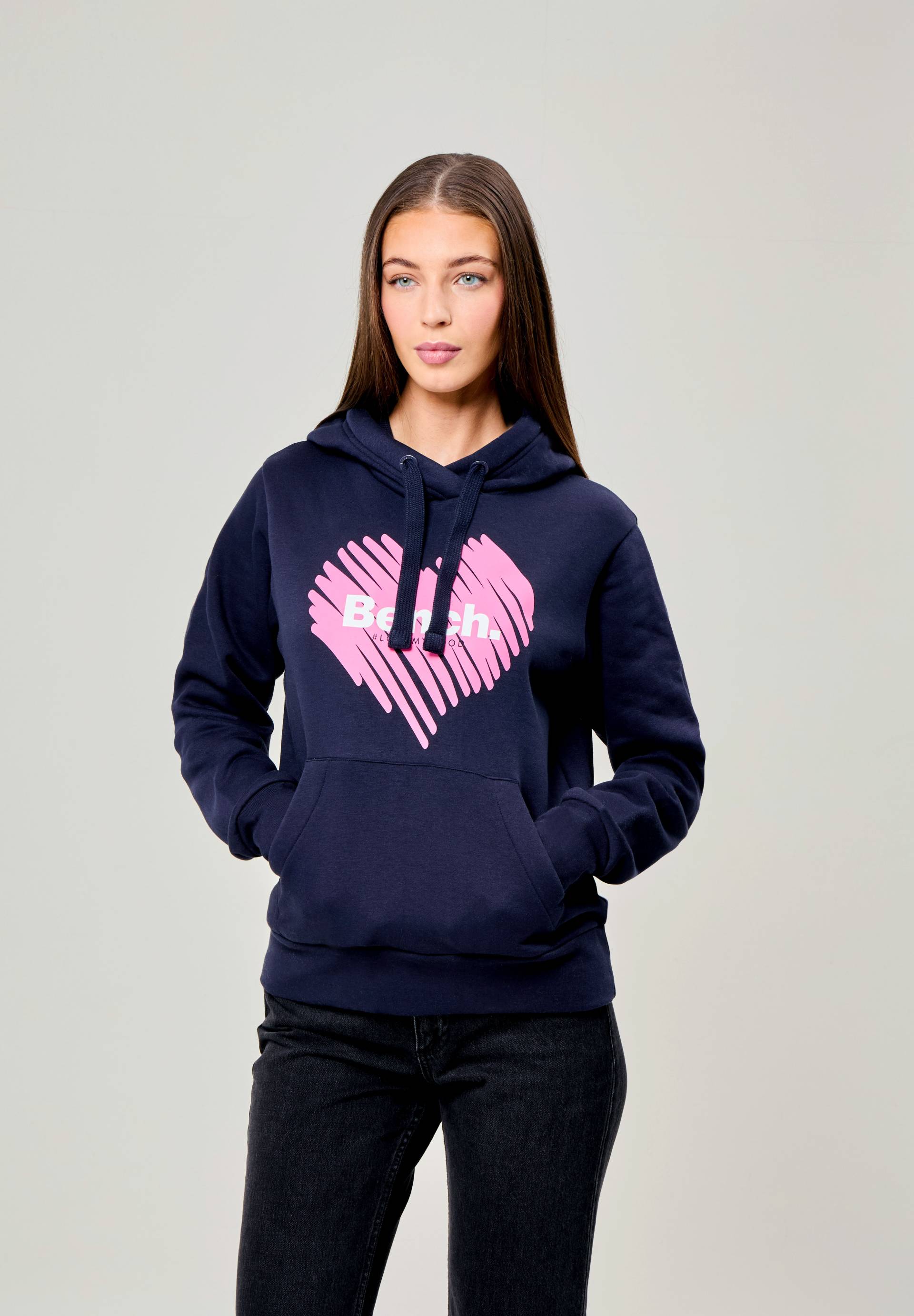 Bench. Kapuzensweatshirt »MIAO_HOODY« Bench. Kapuzensweatshirt »MIAO_HOODY« von Bench.