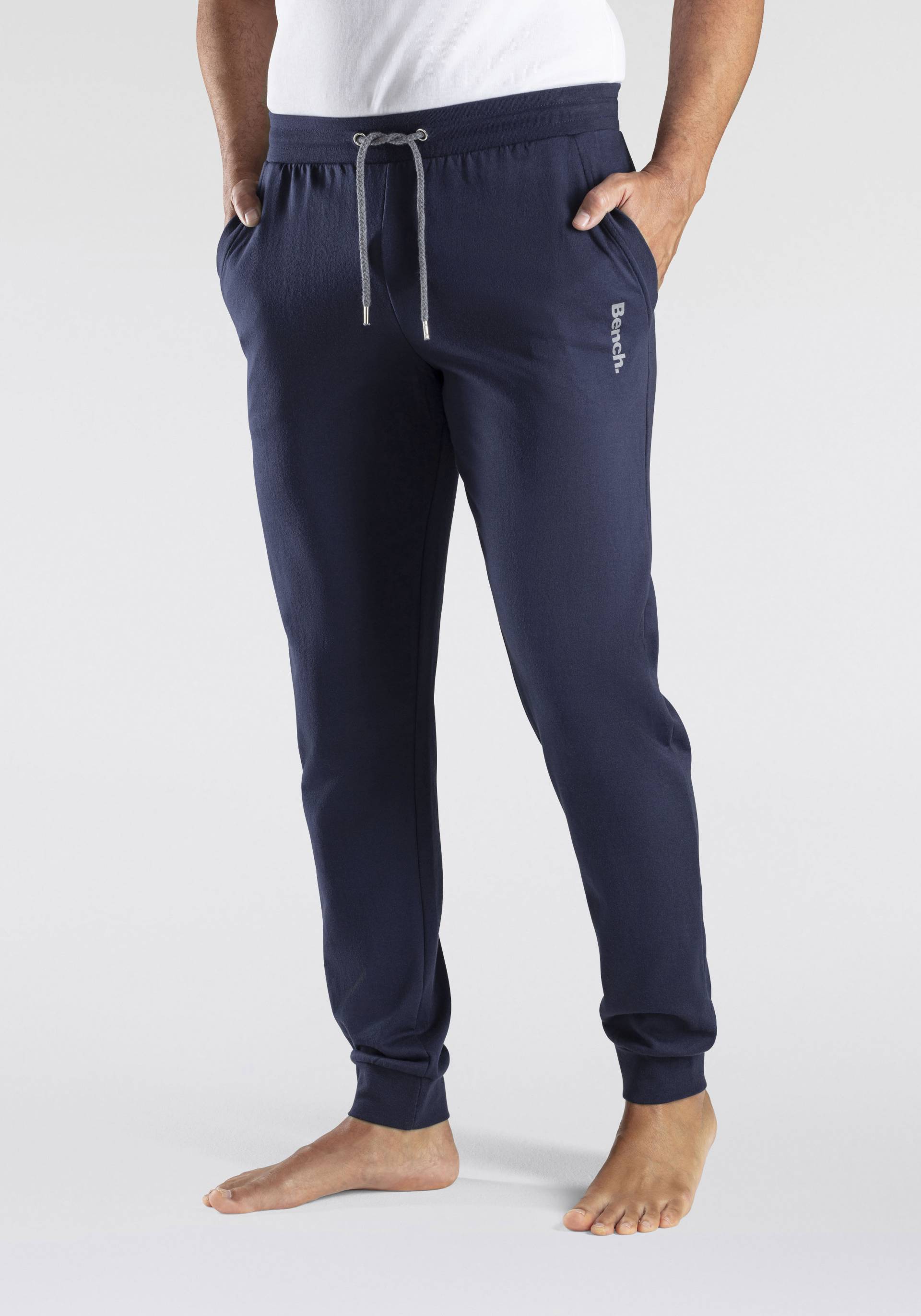 Bench. Loungewear Sweathose, Jogginghose mit Kordel, aus Baumwoll-Mix von Bench. Loungewear