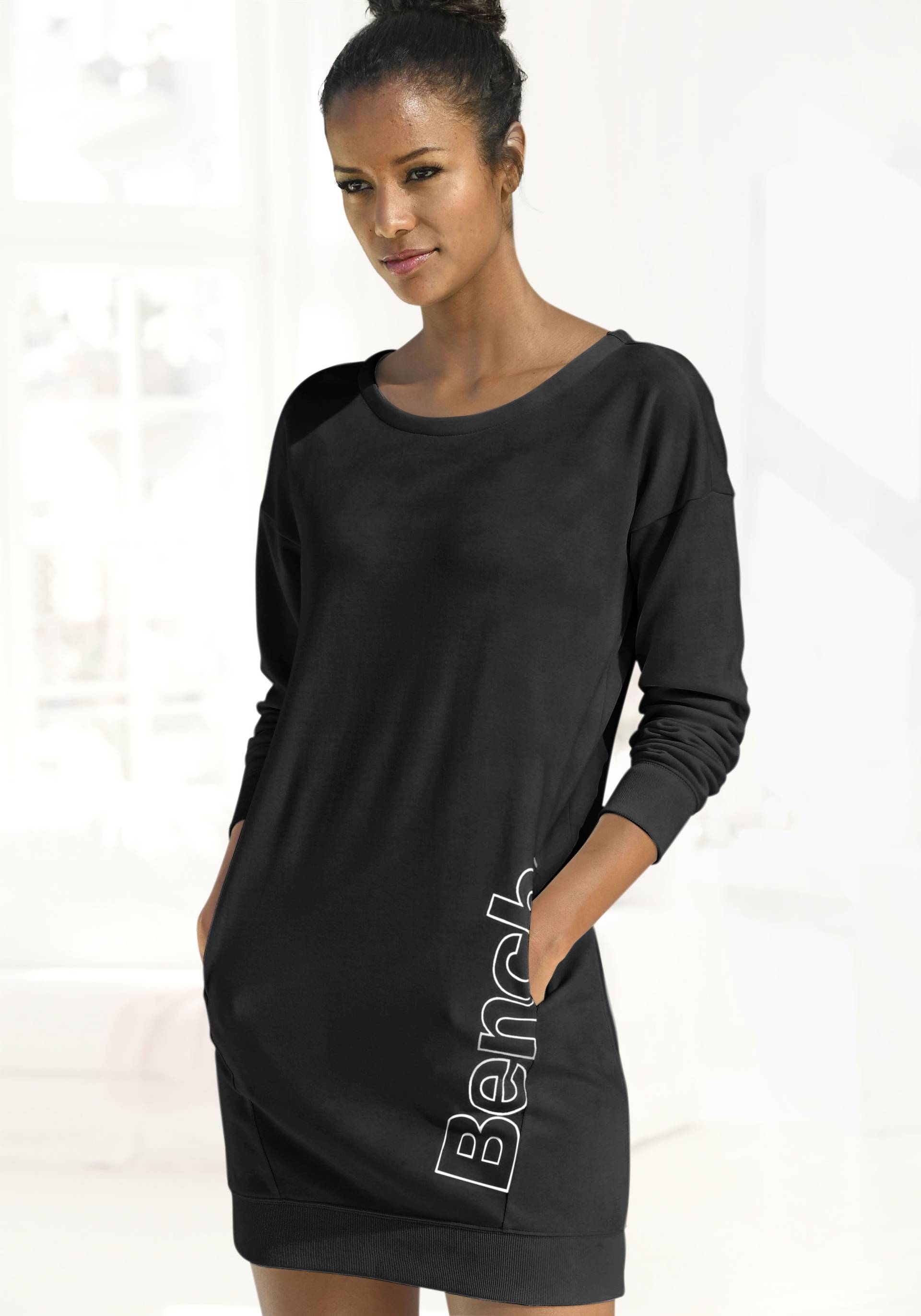 Bench. Loungewear Sweatkleid, mit seitlichem Logoprint Bench. Loungewear Sweatkleid, mit seitlichem Logoprint von Bench. Loungewear