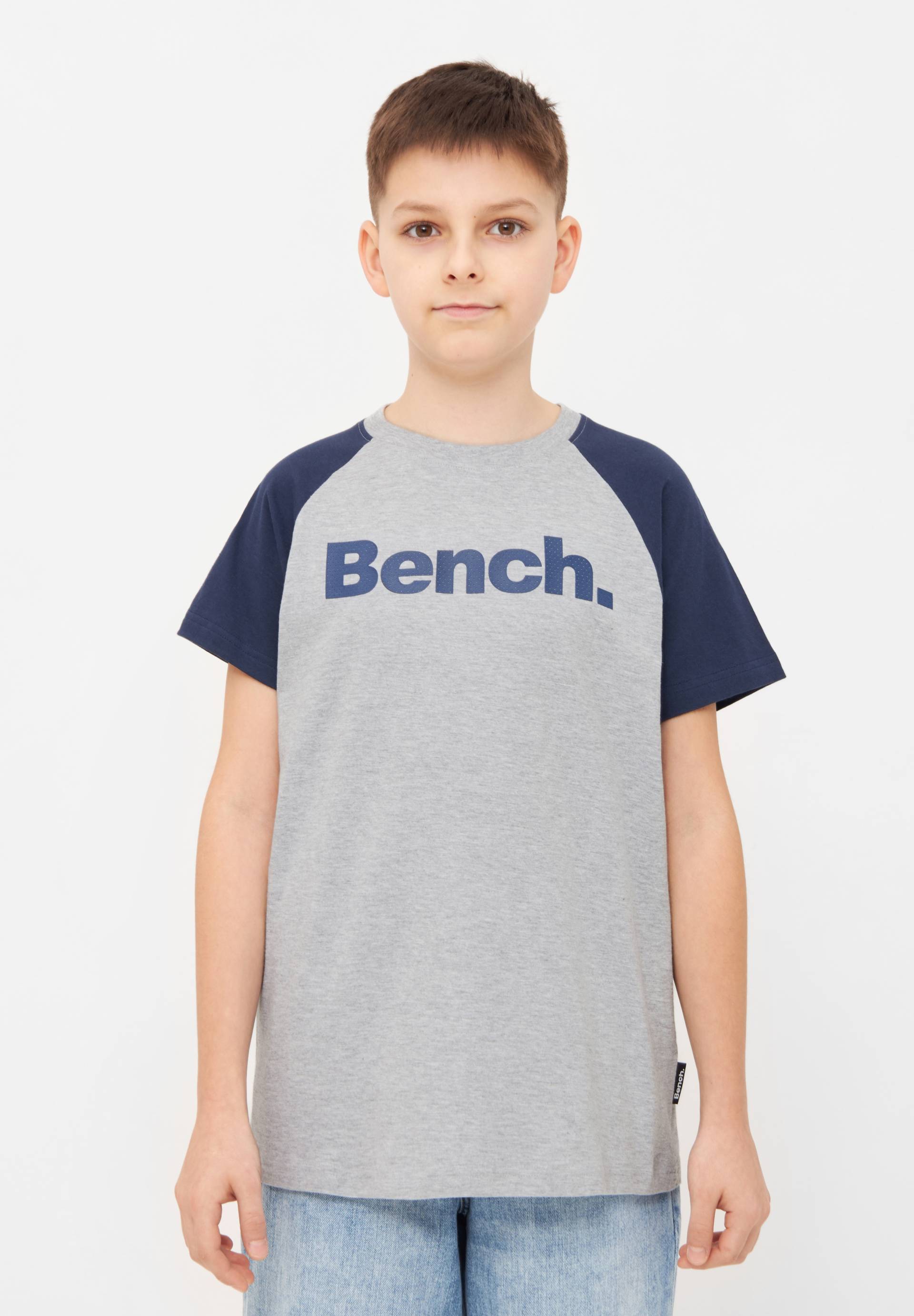 Bench. T-Shirt »T-Shirt SAKA B« von Bench.