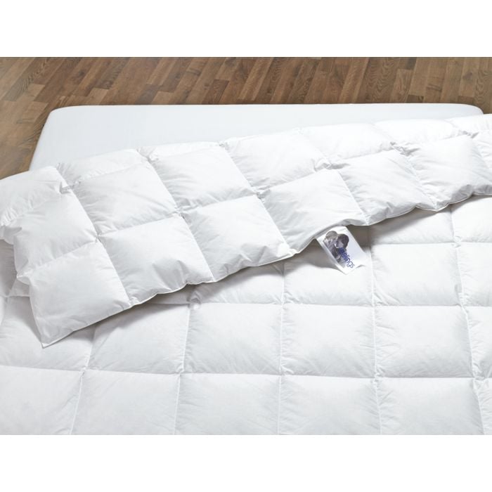 Ganzjahres-Duvet Lara 1, weiss, 240x240 cm von Billerbeck