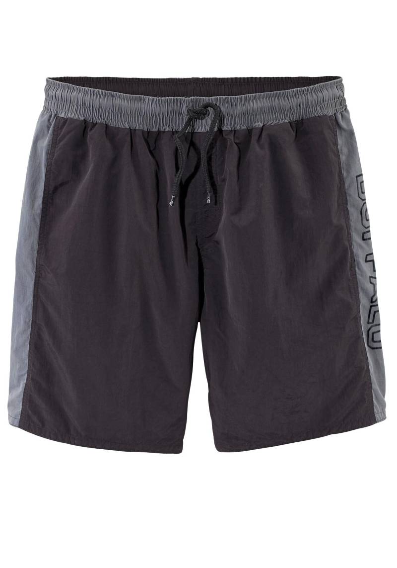 Buffalo Badeshorts, im Streifendesign in 2 Längen von Buffalo