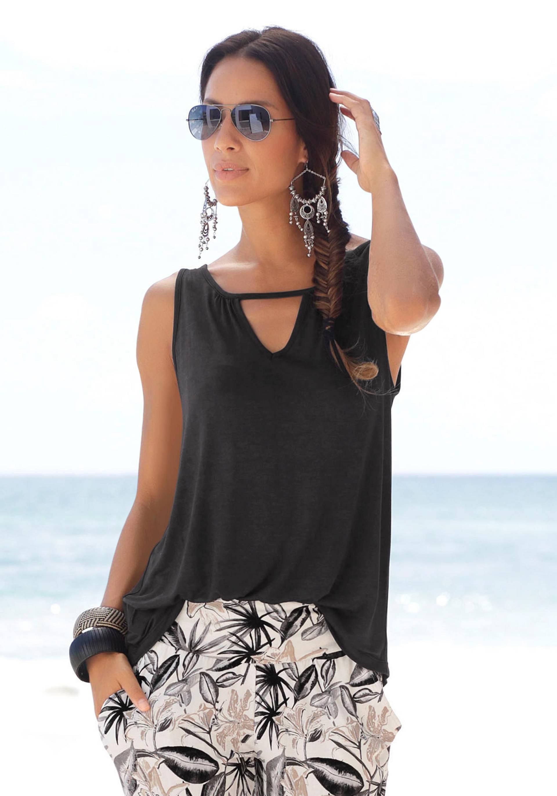 Buffalo Strandtop, mit leichter Raffung am Ausschnitt, Tanktop, Cut-Out Buffalo Strandtop, mit leichter Raffung am Ausschnitt, Tanktop, Cut-Out von Buffalo
