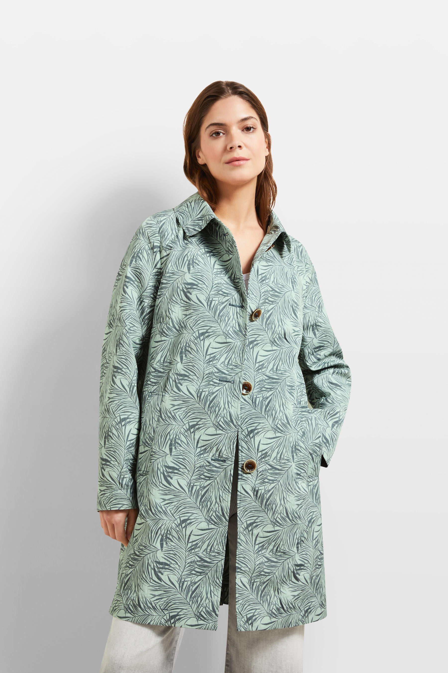 bugatti Kurzmantel, mit gerader Schnittform bugatti Kurzmantel, mit gerader Schnittform von Bugatti