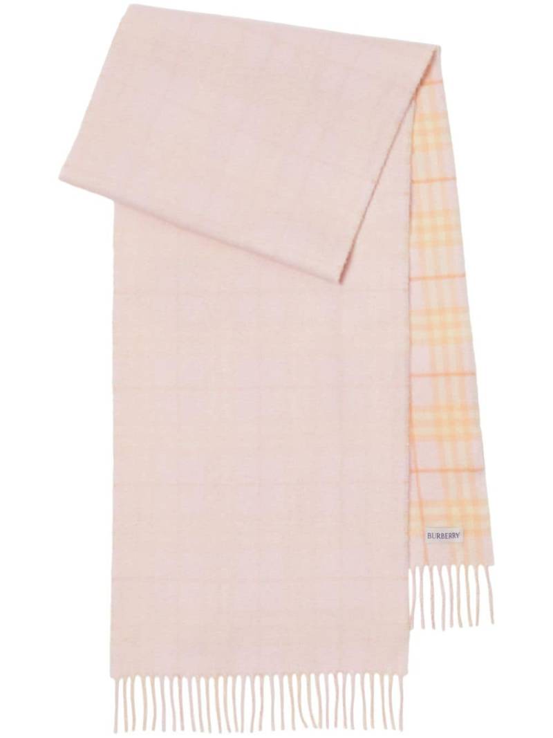 Burberry logo-patch reversible cashmere scarf - Pink von Burberry