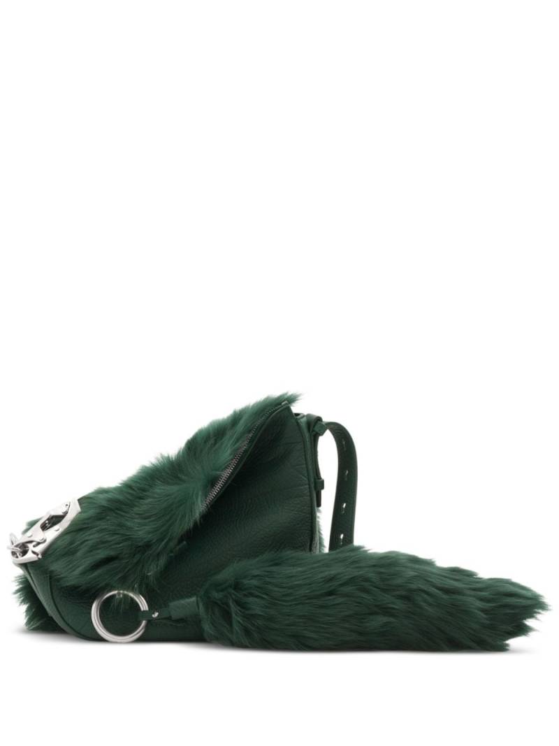 Burberry small Knight shearling shoulder bag - Green von Burberry