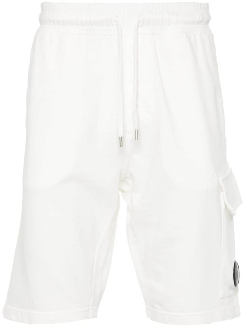 C.P. Company Lens-detail cotton shorts - White von C.P. Company