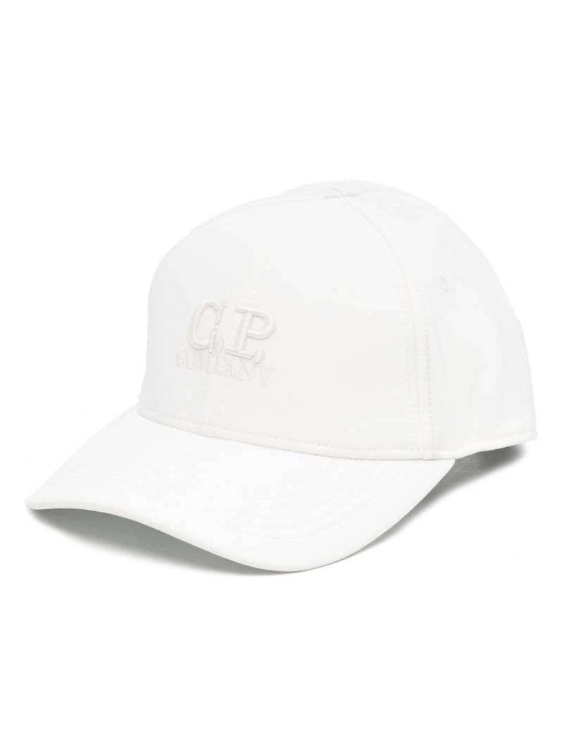 C.P. Company logo-embroidered baseball cap - White von C.P. Company