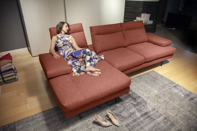CALIA ITALIA Ecksofa »Toby Wing, Komfortsofa der Extraklasse, bequem, L-Form«, inklusive Sitztiefenverstellung, Füsse in schwarz matt von CALIA ITALIA