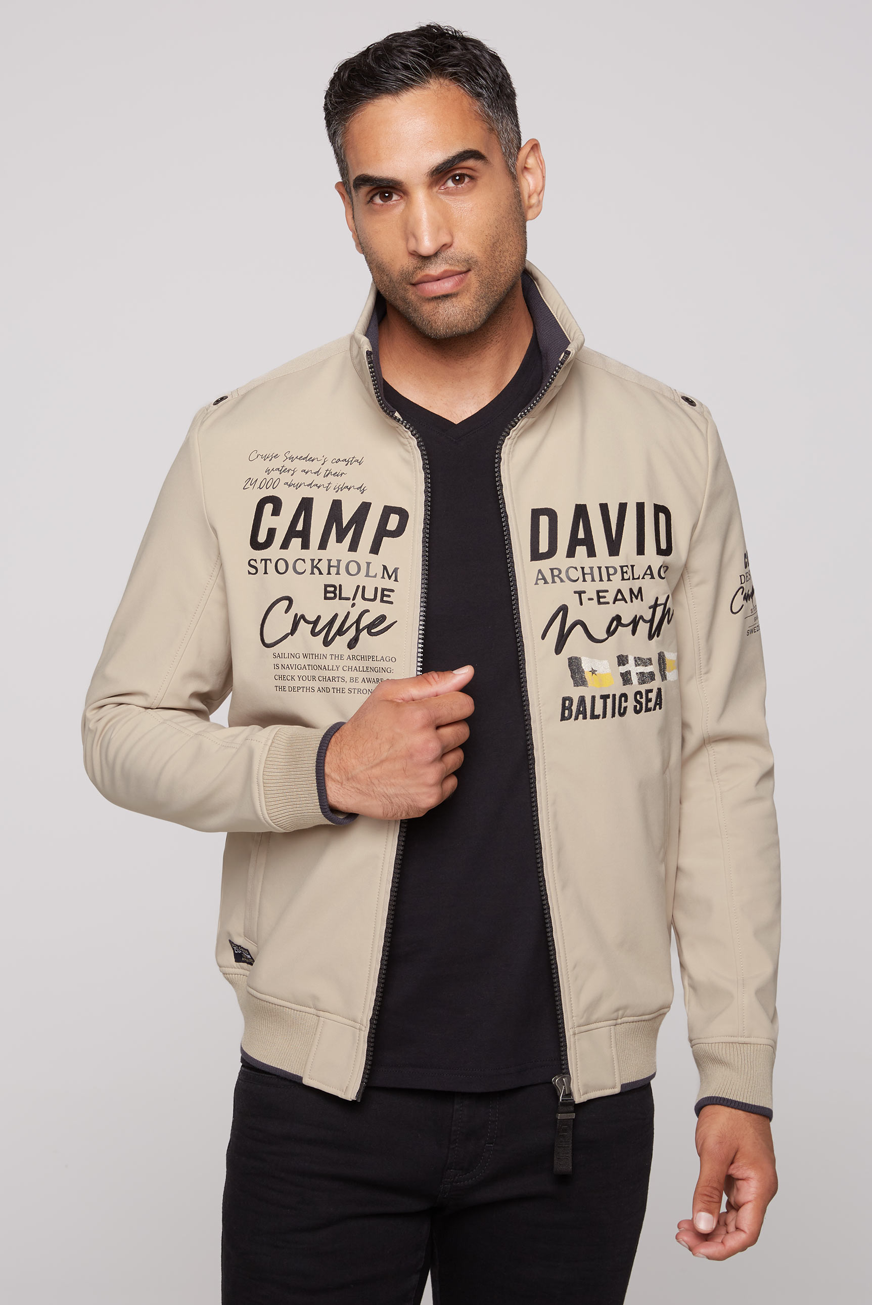 CAMP DAVID Softshelljacke, ohne Kapuze, mit Stehkragen und Logo-Prints und Stickereien CAMP DAVID Softshelljacke, ohne Kapuze, mit Stehkragen und Logo-Prints und Stickereien von CAMP DAVID
