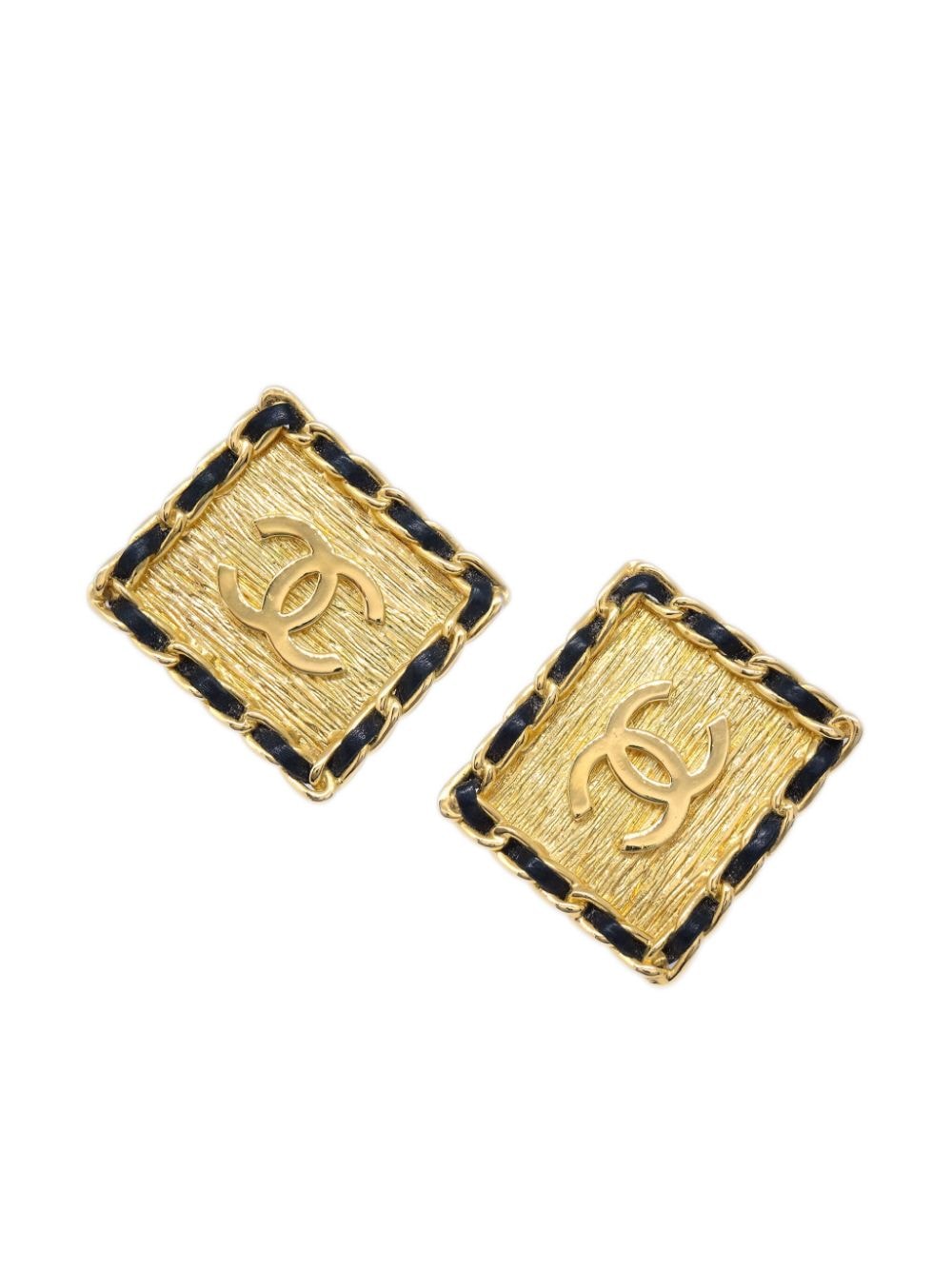 CHANEL Pre-Owned 1980-1990 leather-trimmed CC clip-on earrings - Gold von CHANEL Pre-Owned