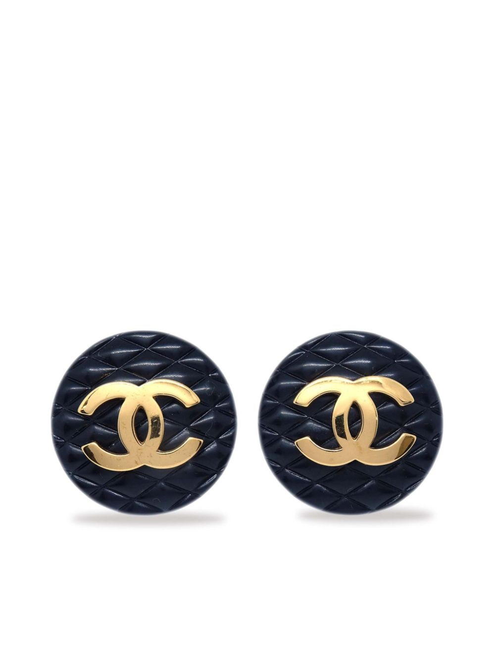 CHANEL Pre-Owned 1993 diamond-embossed CC-logo button clip-on earrings - Black von CHANEL Pre-Owned