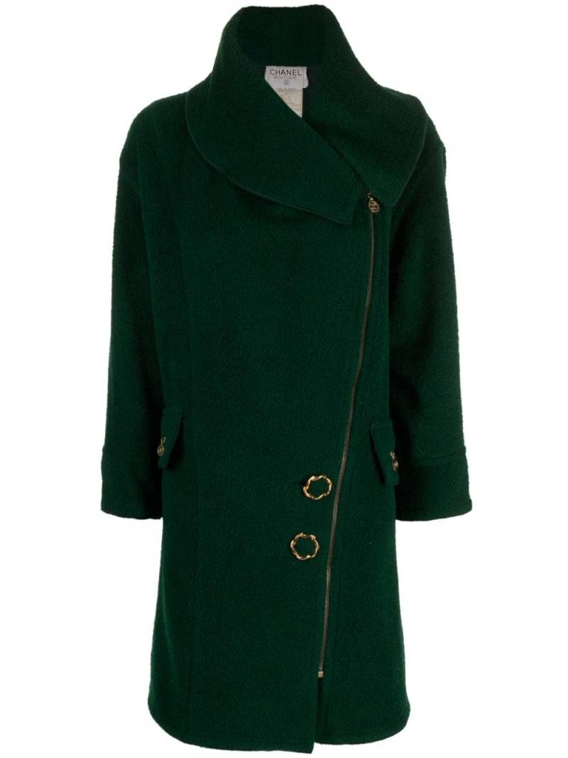 CHANEL Pre-Owned 1994 asymmetric wool coat - Green von CHANEL Pre-Owned