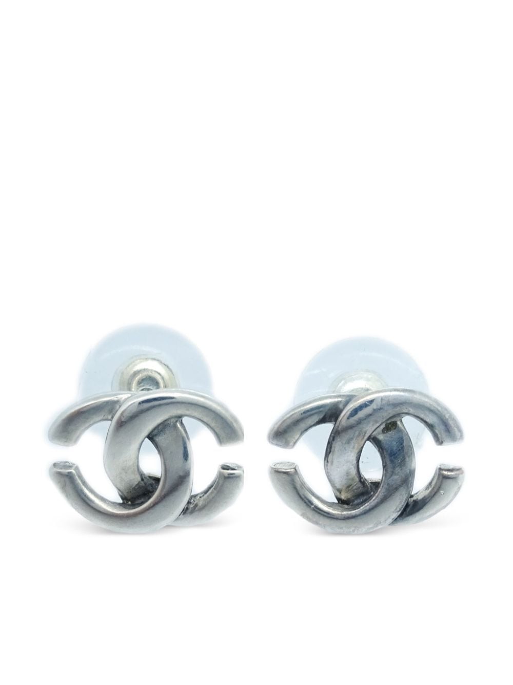 CHANEL Pre-Owned 2001 CC stud earrings - Silver von CHANEL Pre-Owned