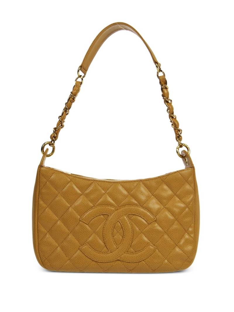 CHANEL Pre-Owned 2002 diamond-quilted CC shoulder bag - Yellow von CHANEL Pre-Owned