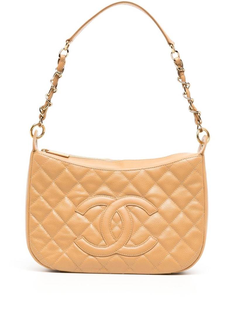 CHANEL Pre-Owned 2005 diamond-quilted logo shoulder bag - Brown von CHANEL Pre-Owned