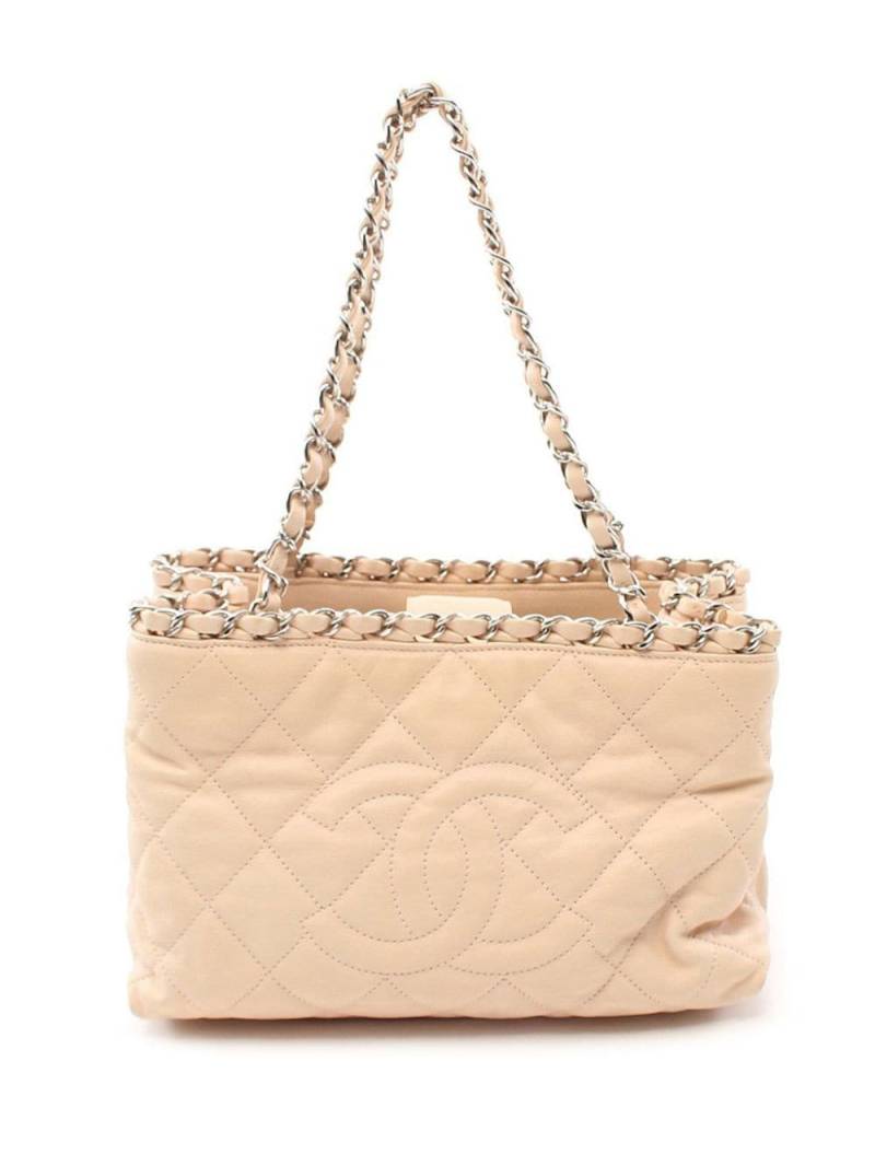 CHANEL Pre-Owned 2010-2011 Chain Me tote bag - Neutrals von CHANEL Pre-Owned