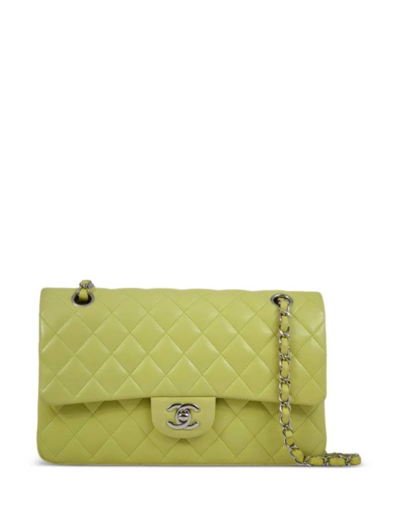 CHANEL Pre-Owned 2010 medium Double Flap shoulder bag - Green von CHANEL Pre-Owned