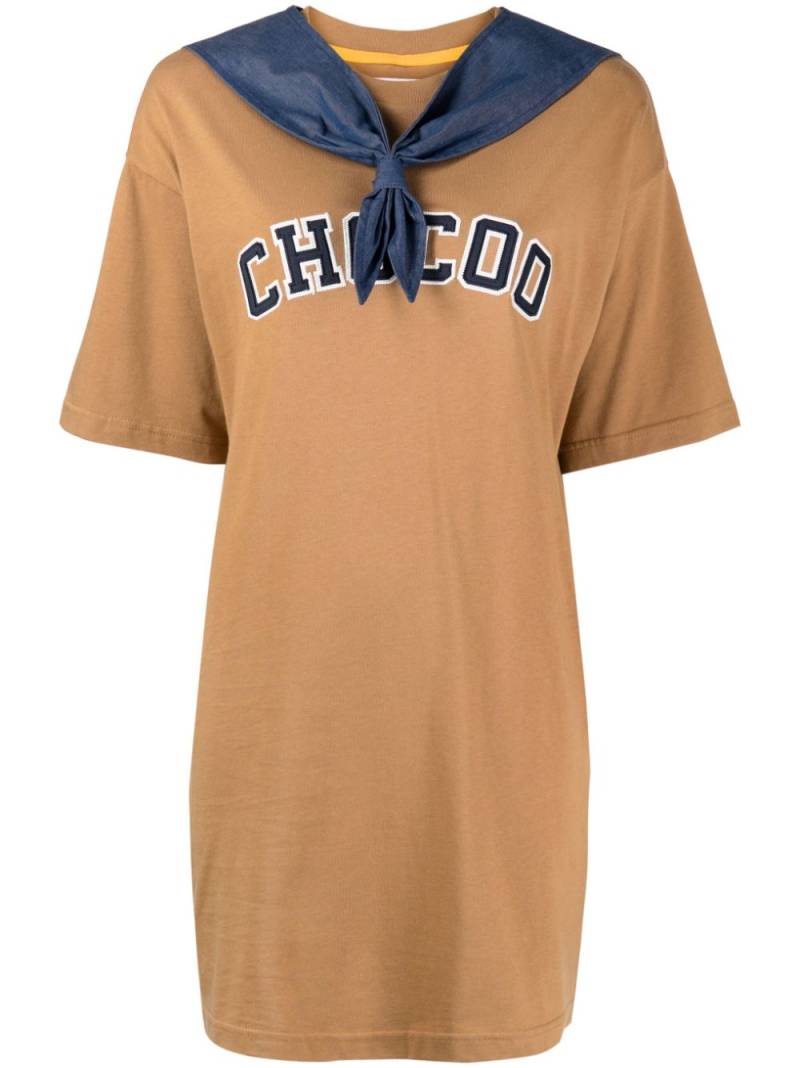 CHOCOOLATE logo-embroidered T-shirt dress - Brown von CHOCOOLATE