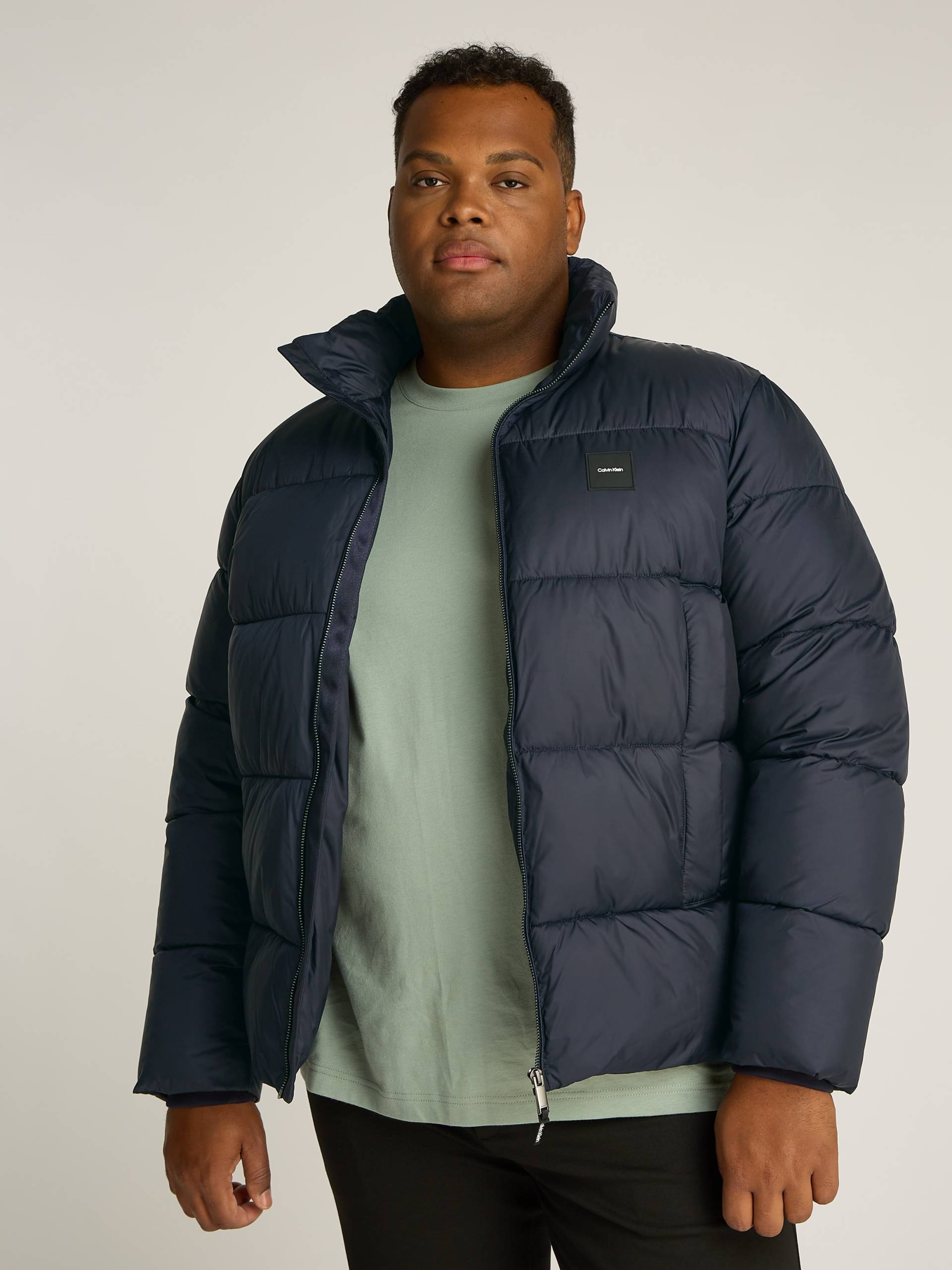 Calvin Klein Big&Tall Steppjacke »BT_QUILT PUFFER MW«, in Grossen Grössen mit Logopatch Calvin Klein Big&Tall Steppjacke »BT_QUILT PUFFER MW«, in Grossen Grössen mit Logopatch von Calvin Klein Big&Tall