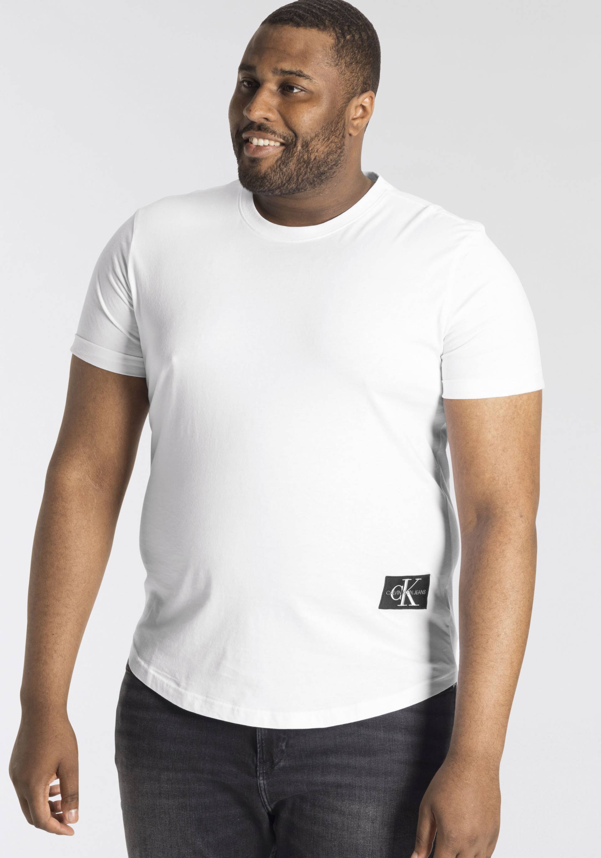 Calvin Klein Jeans Plus T-Shirt »PLUS BADGE TURN UP SLEEVE« von Calvin Klein Jeans Plus